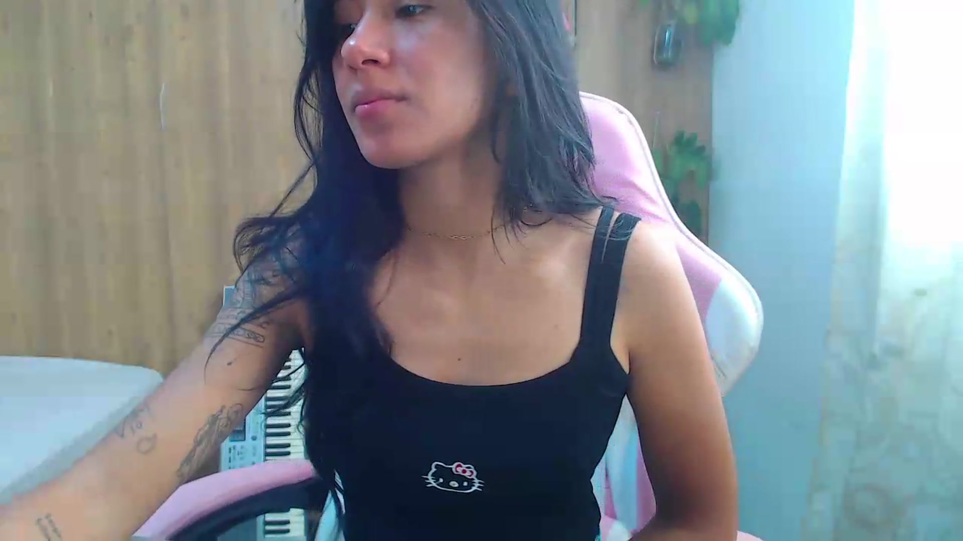 Gallery image thumbnail from soniaMars's myfreecams stream on, 08/18/2026, 13:39 image 18 of 20