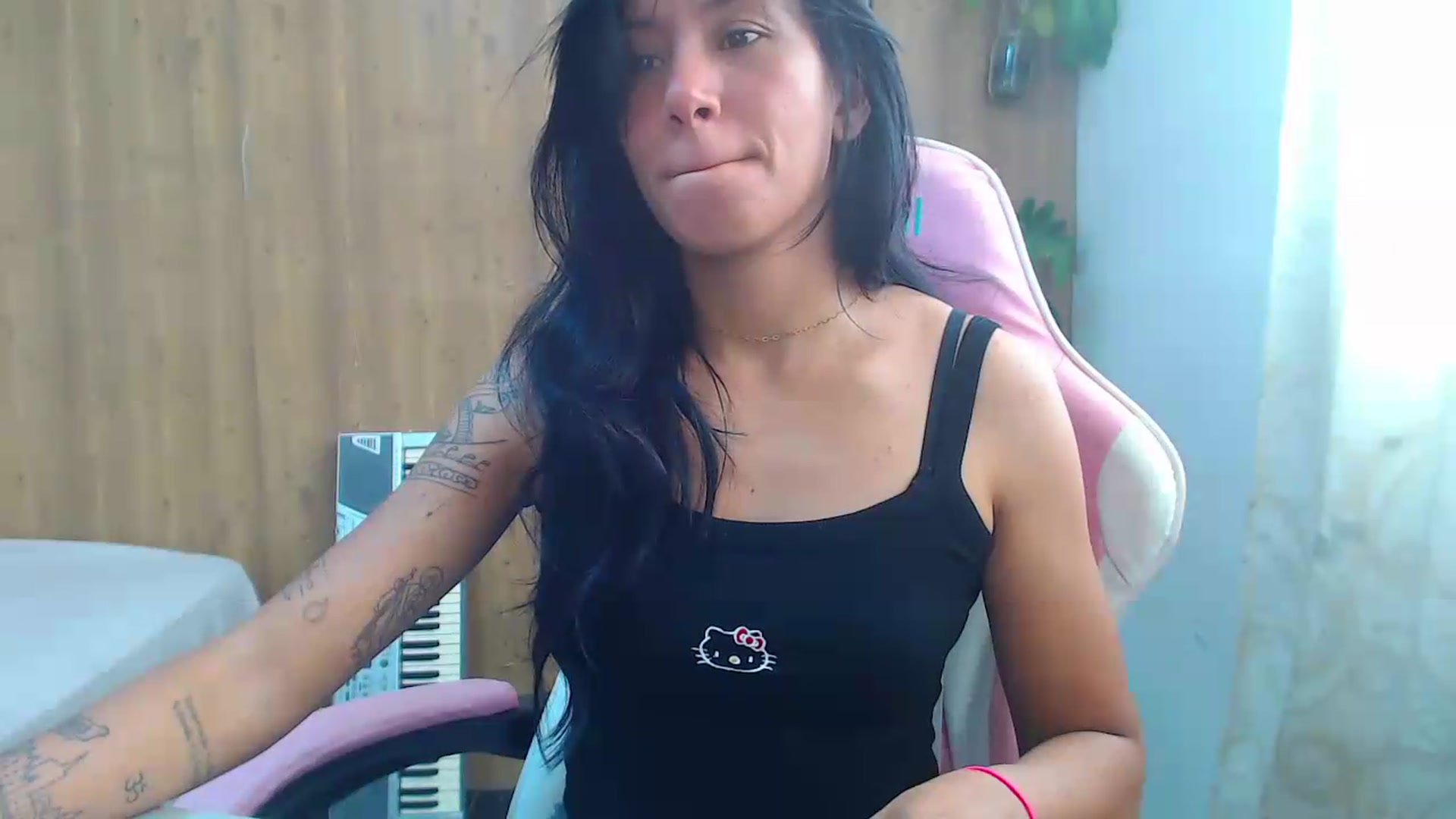 Gallery image thumbnail from soniaMars's myfreecams stream on, 08/18/2026, 13:39 image 16 of 20