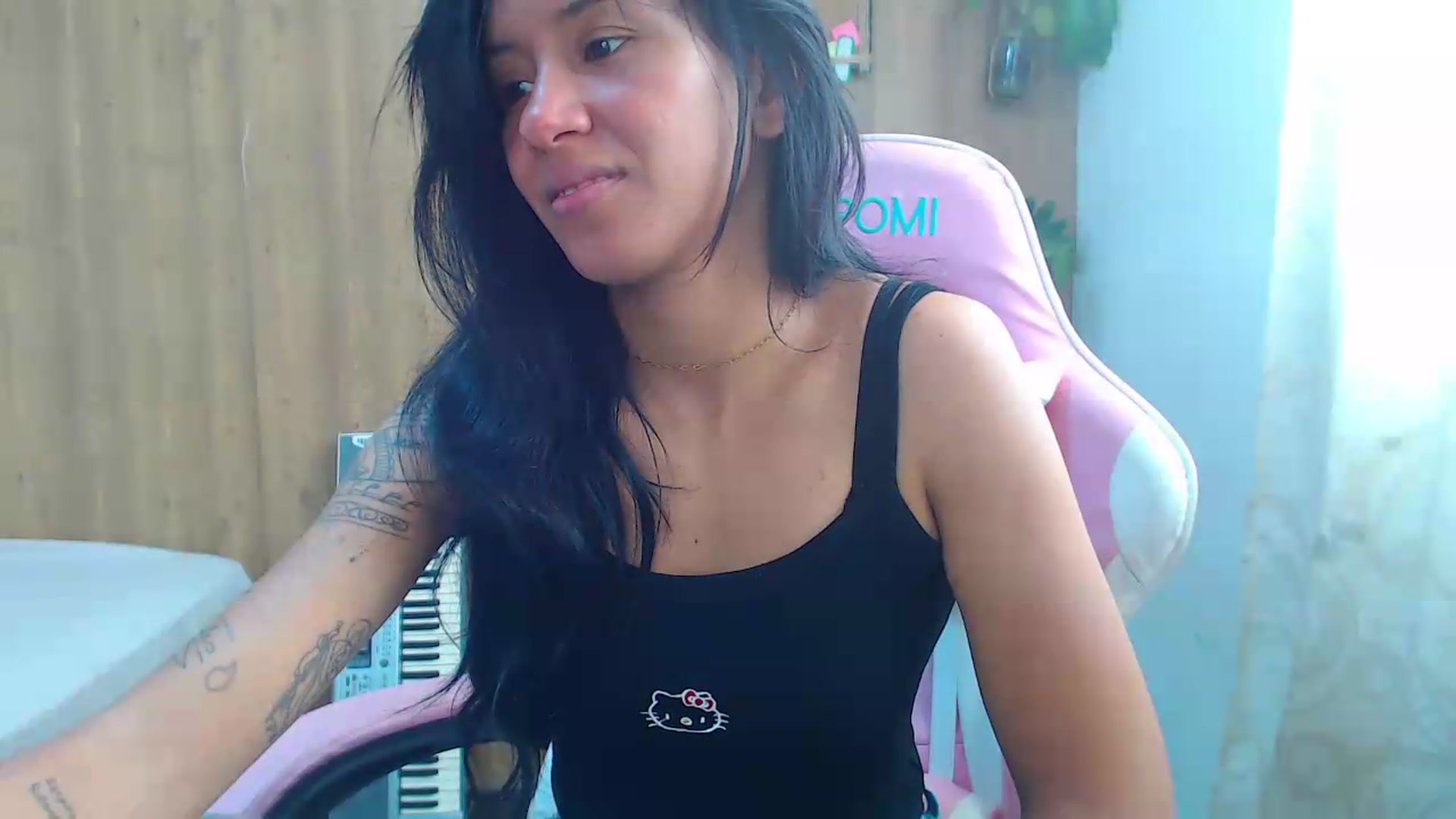 Gallery image thumbnail from soniaMars's myfreecams stream on, 08/18/2026, 13:39 image 15 of 20