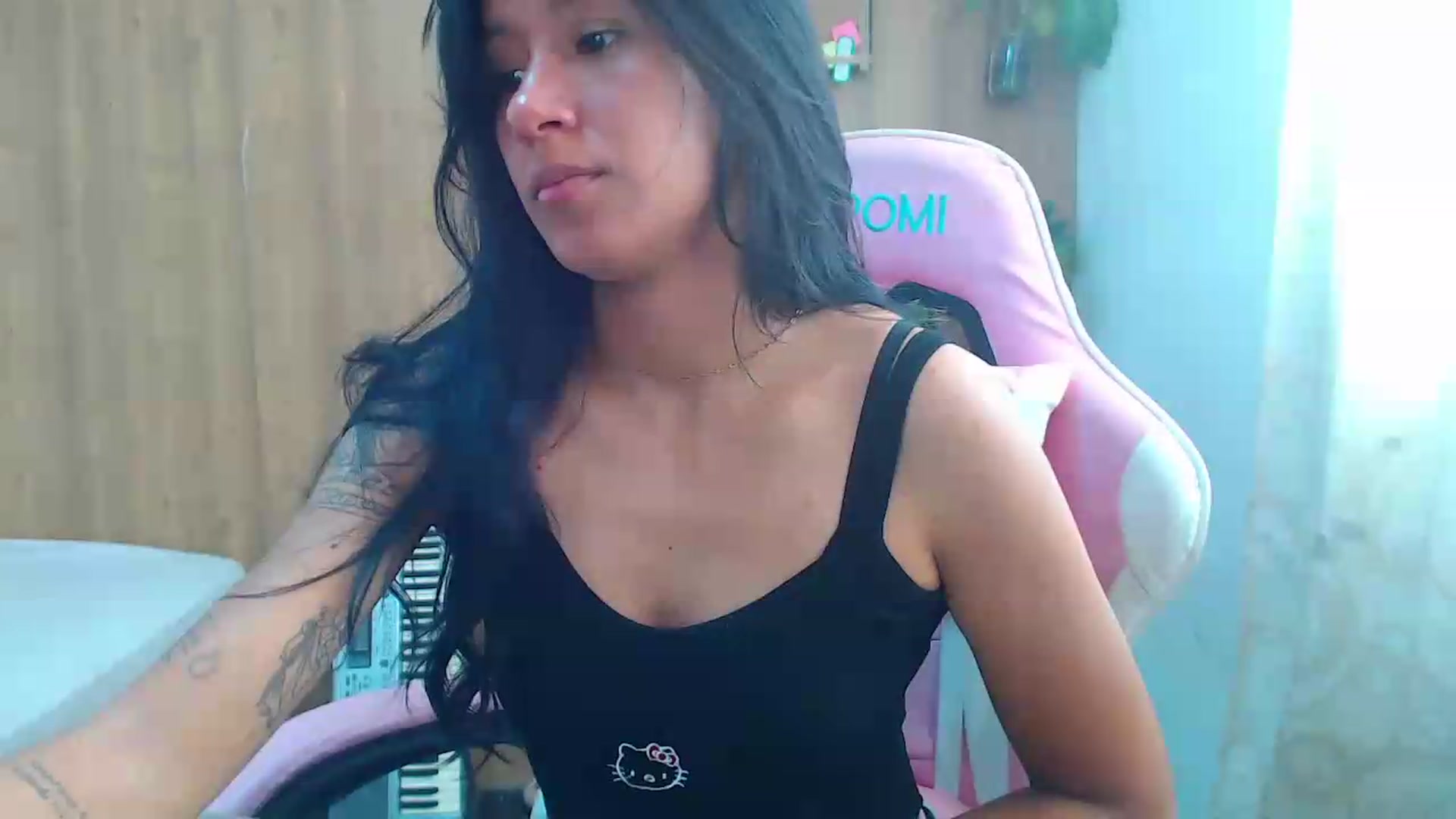 Gallery image thumbnail from soniaMars's myfreecams stream on, 08/18/2026, 13:39 image 17 of 20
