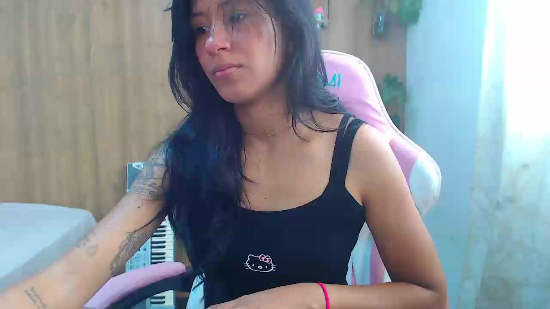 Gallery image thumbnail from soniaMars's myfreecams stream on, 08/18/2026, 13:39 image 1 of 20