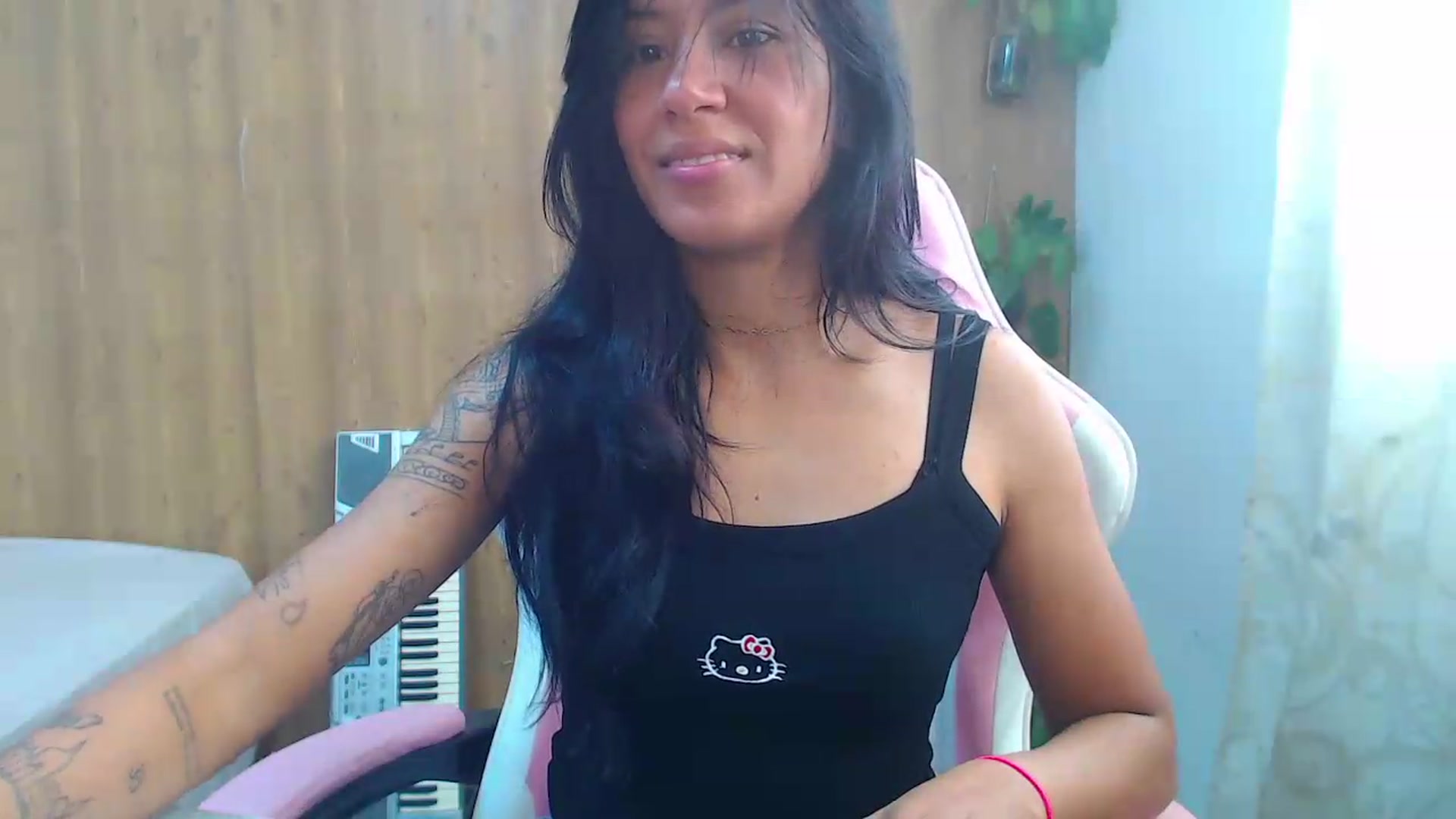 Gallery image thumbnail from soniaMars's myfreecams stream on, 08/18/2026, 13:39 image 3 of 20