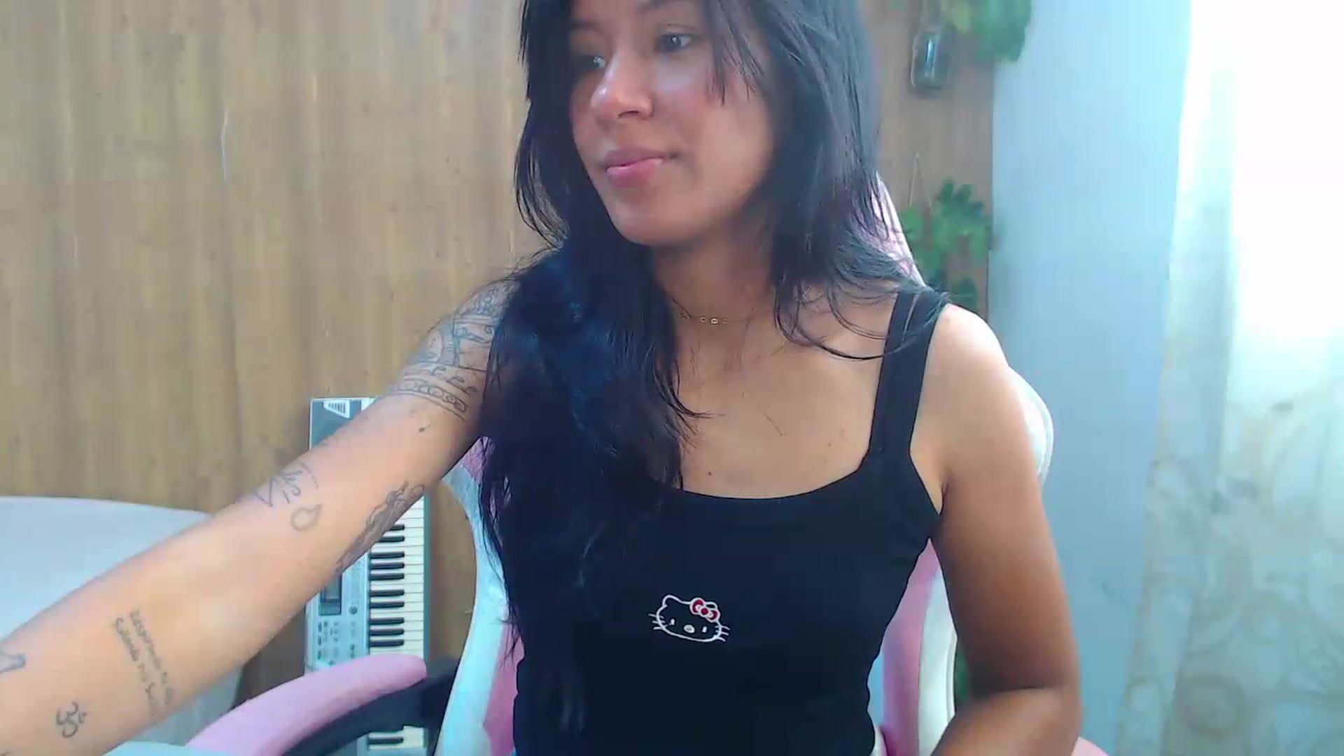 Gallery image thumbnail from soniaMars's myfreecams stream on, 08/18/2026, 13:39 image 4 of 20