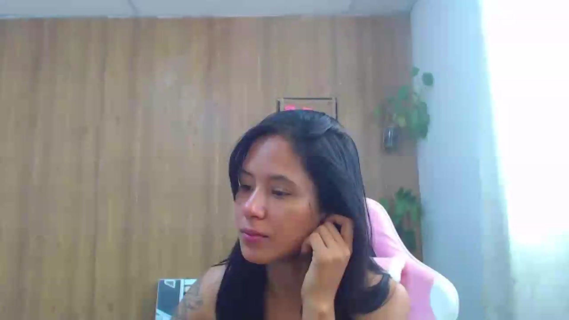 Gallery image thumbnail from soniaMars's myfreecams stream on, 08/19/2026, 16:14 image 20 of 20