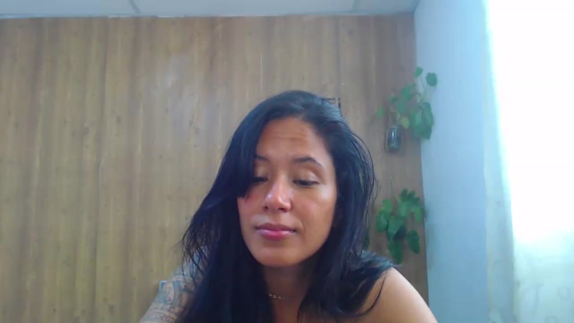 Gallery image thumbnail from soniaMars's myfreecams stream on, 08/19/2026, 16:14 image 14 of 20