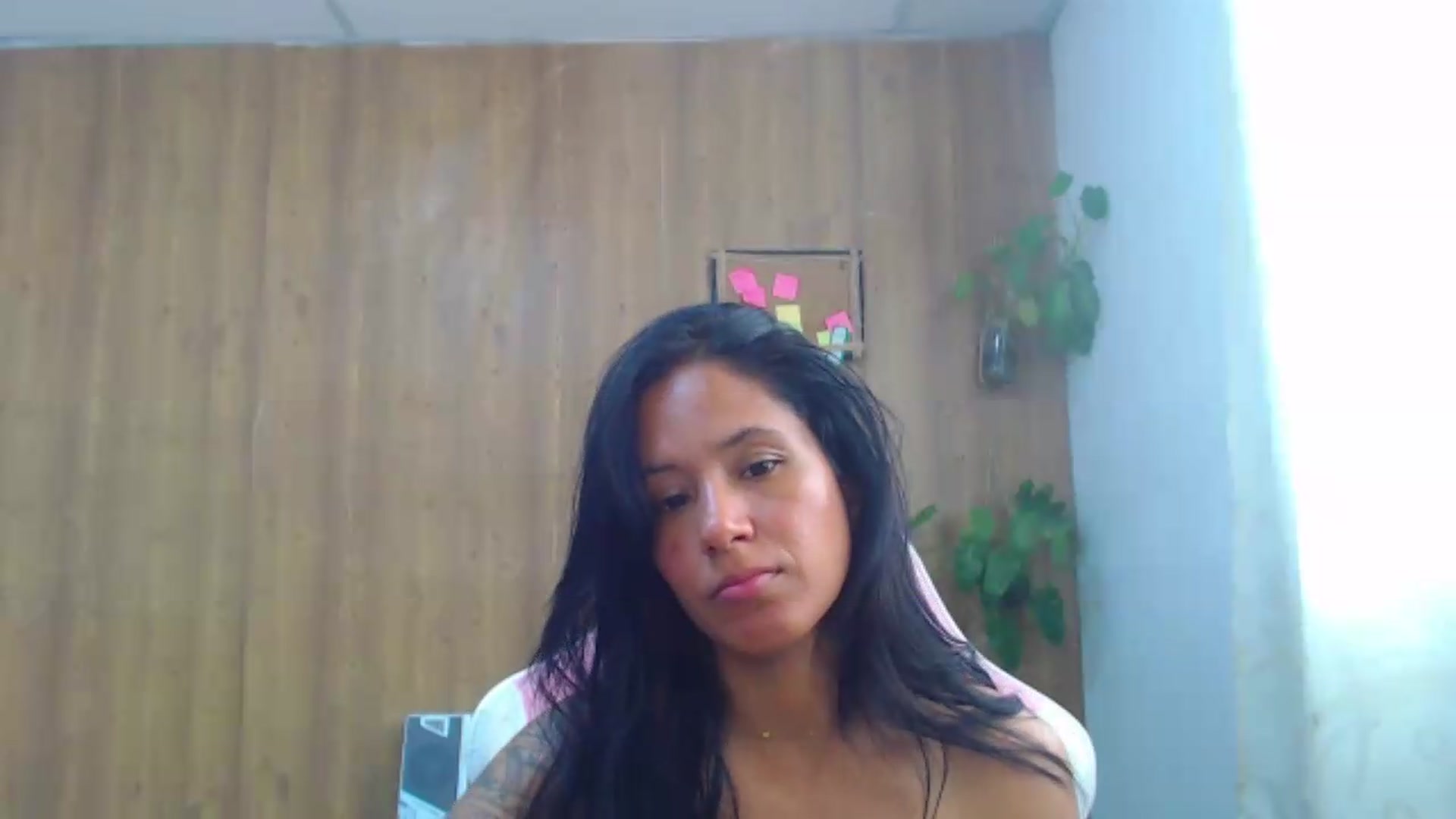 Gallery image thumbnail from soniaMars's myfreecams stream on, 08/19/2026, 16:14 image 18 of 20