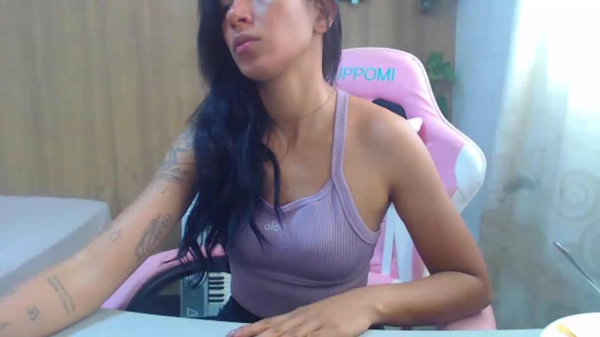 Gallery image thumbnail from soniaMars's myfreecams stream on, 08/21/2026, 15:59 image 10 of 20