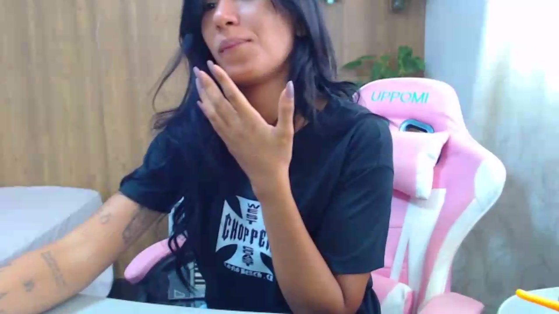 Gallery image thumbnail from soniaMars's myfreecams stream on, 08/22/2026, 16:06 image 15 of 20