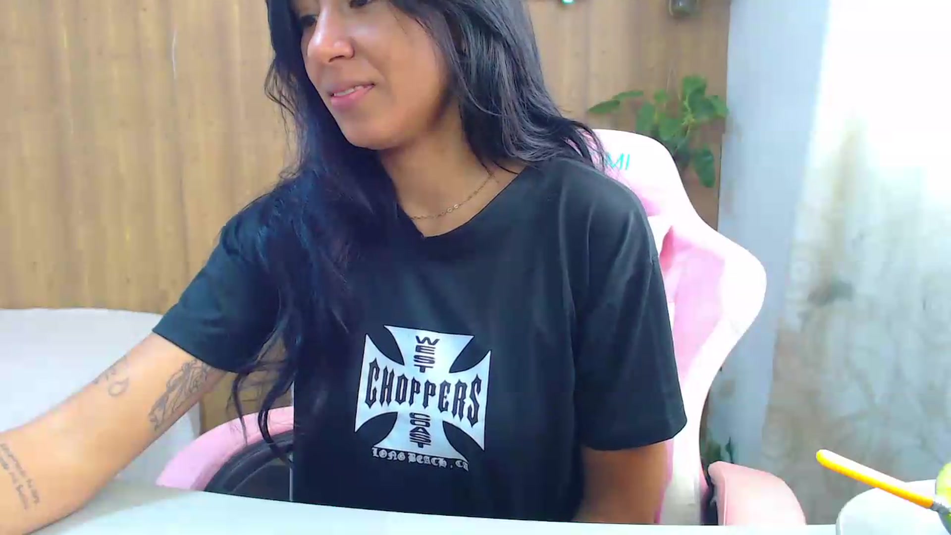 Gallery image thumbnail from soniaMars's myfreecams stream on, 08/22/2026, 16:06 image 6 of 20