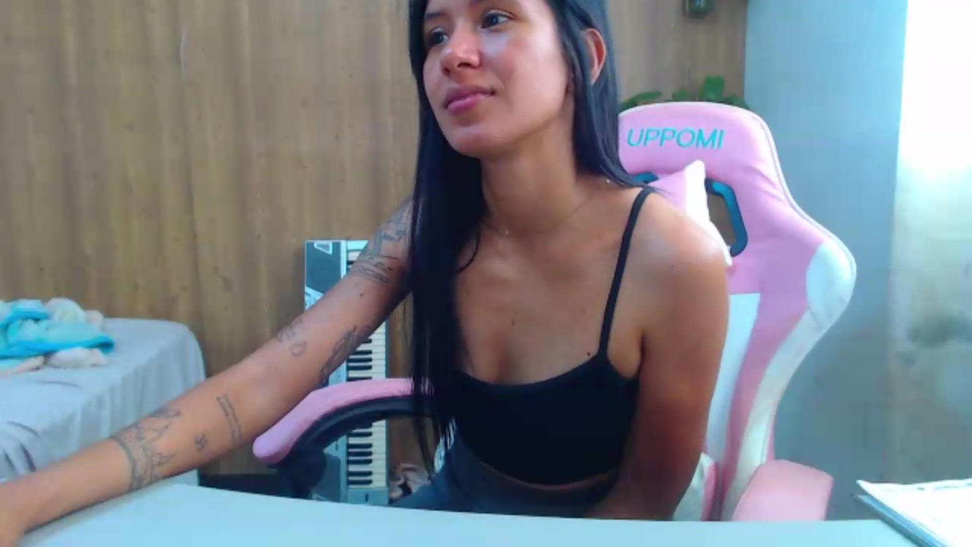 Gallery image thumbnail from soniaMars's myfreecams stream on, 08/23/2026, 17:31 image 5 of 20