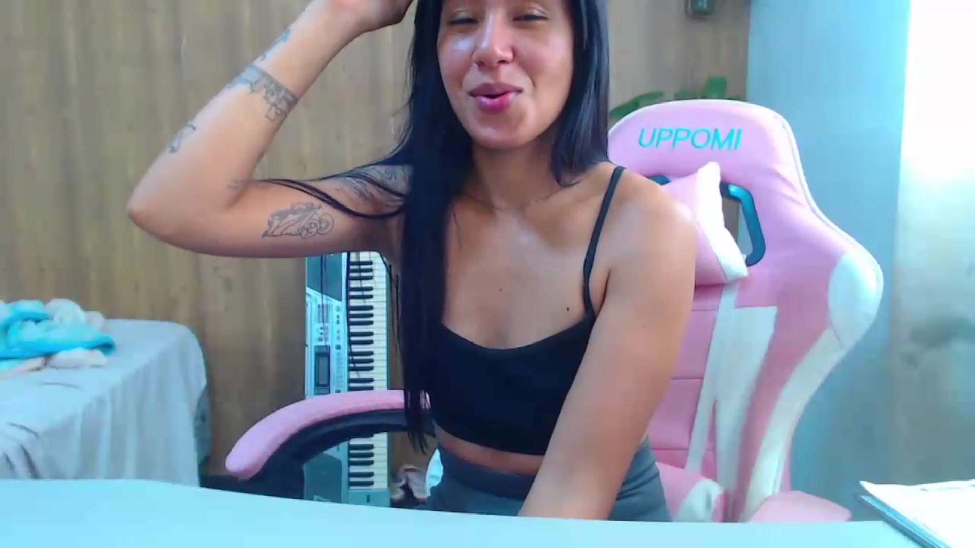 Gallery image thumbnail from soniaMars's myfreecams stream on, 08/23/2026, 17:31 image 3 of 20