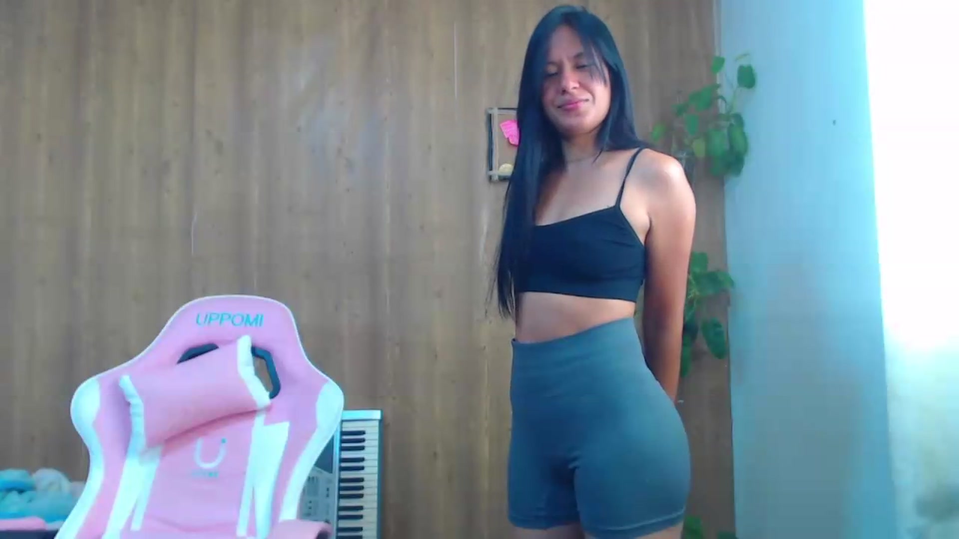 Gallery image thumbnail from soniaMars's myfreecams stream on, 08/23/2026, 17:31 image 9 of 20