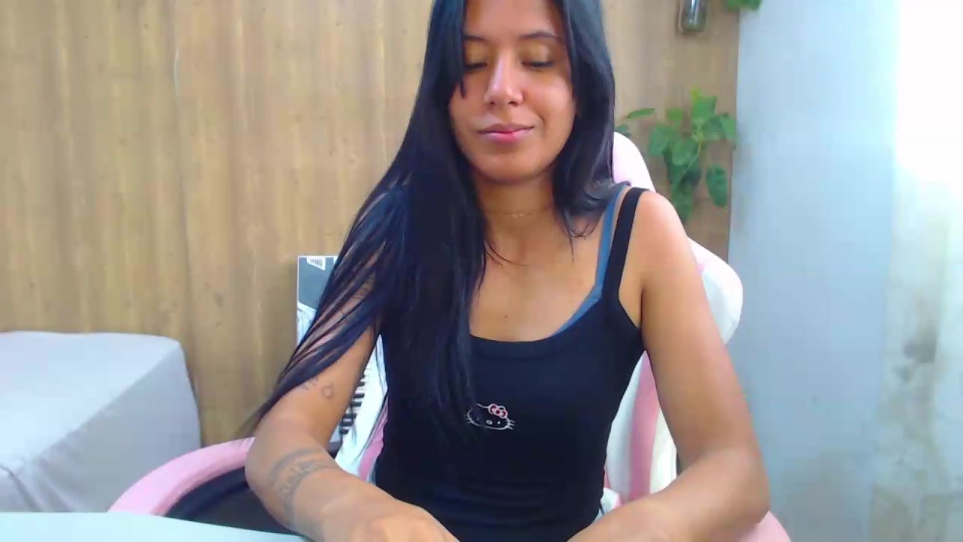 Gallery image thumbnail from soniaMars's myfreecams stream on, 08/25/2026, 16:56 image 8 of 20