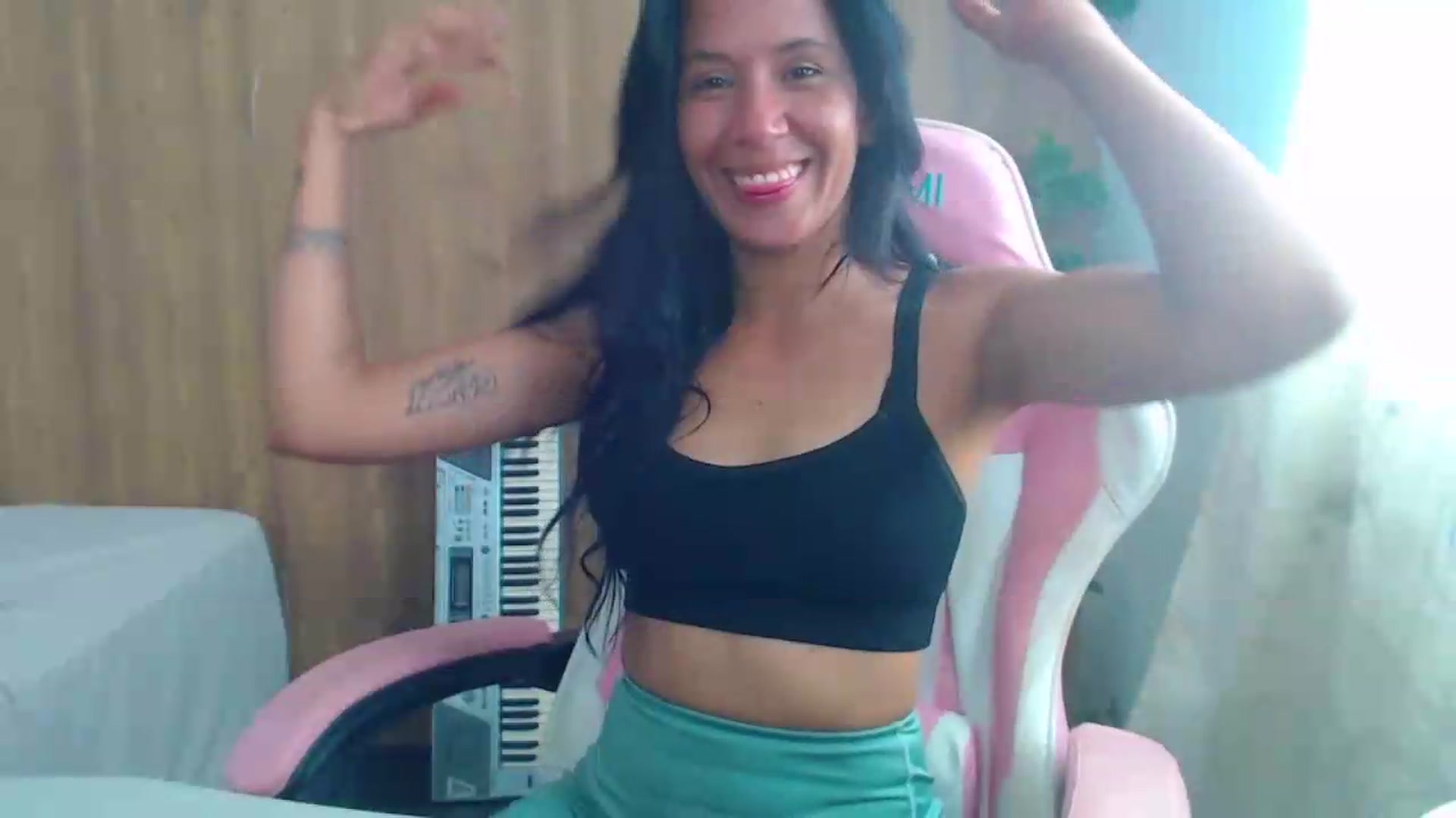 Gallery image thumbnail from soniaMars's myfreecams stream on, 08/27/2026, 14:46 image 2 of 20