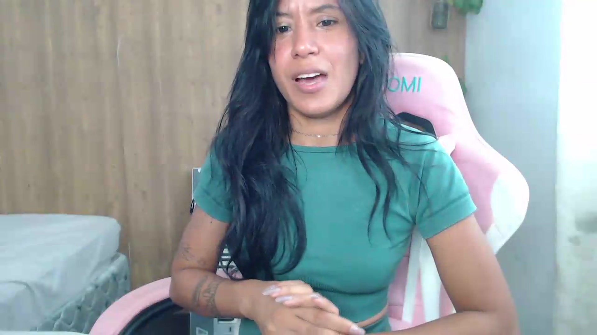 Gallery image thumbnail from soniaMars's myfreecams stream on, 08/31/2026, 17:13 image 6 of 20