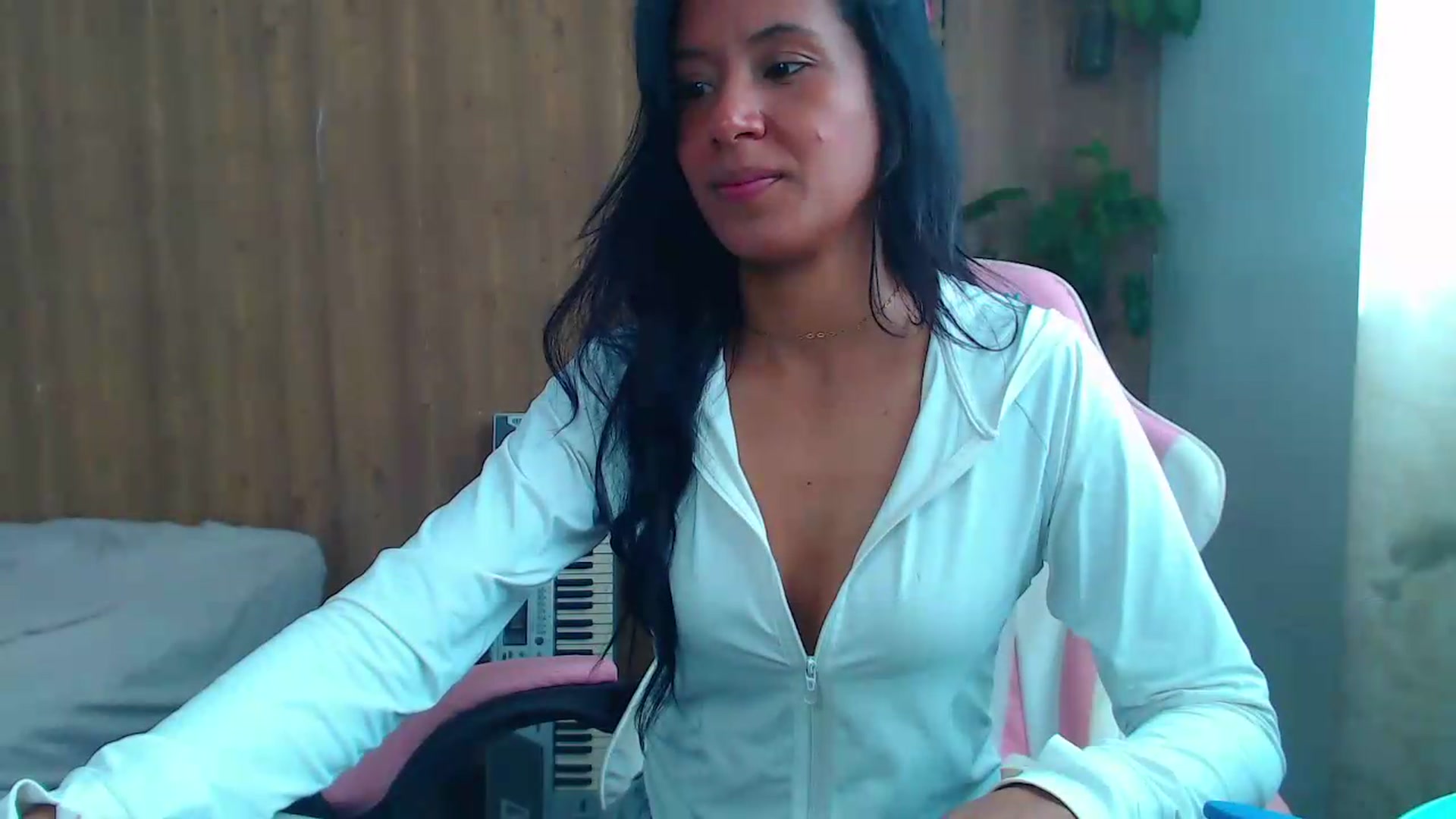 Gallery image thumbnail from soniaMars's myfreecams stream on, 09/01/2026, 14:48 image 3 of 20