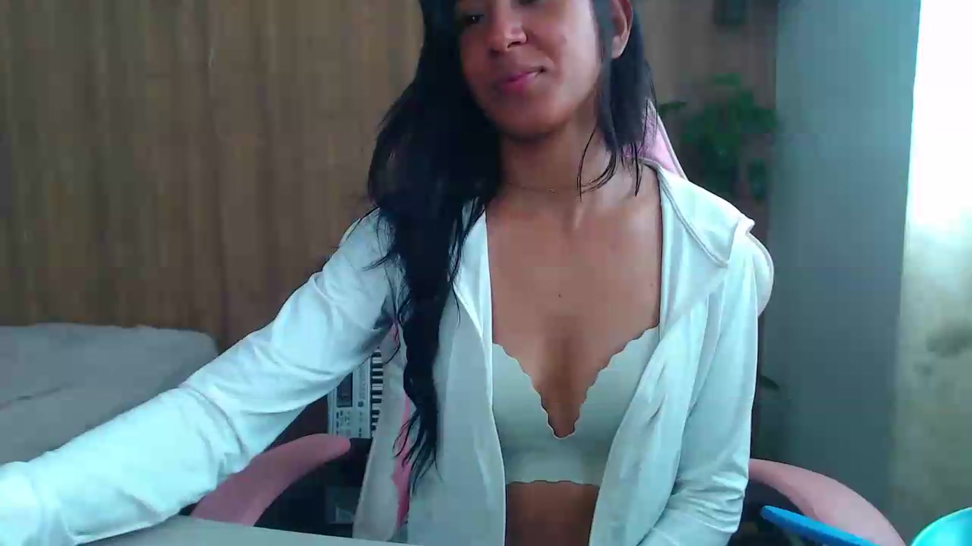 Gallery image thumbnail from soniaMars's myfreecams stream on, 09/01/2026, 14:48 image 18 of 20