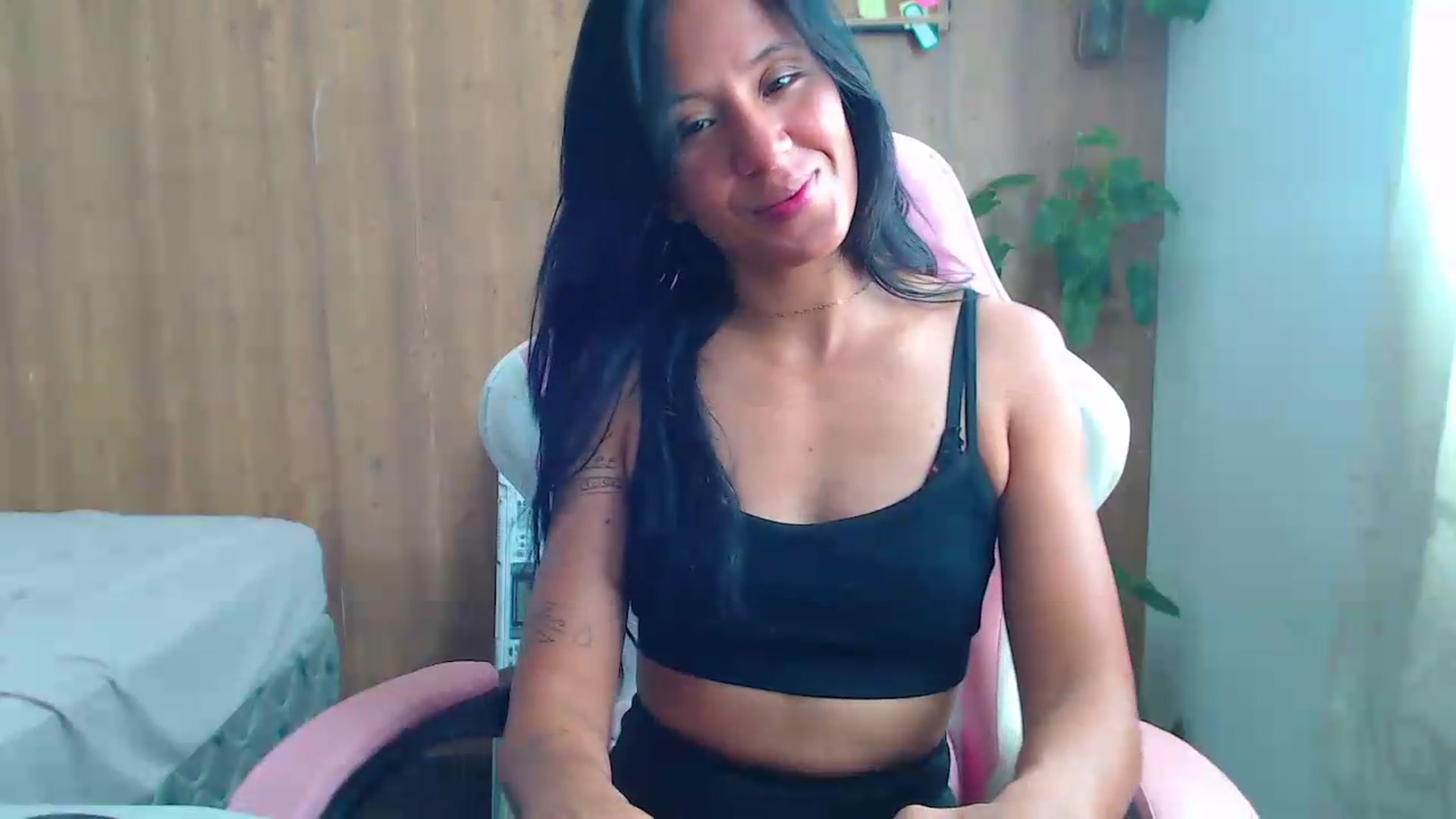 Gallery image thumbnail from soniaMars's myfreecams stream on, 09/03/2026, 14:39 image 7 of 20