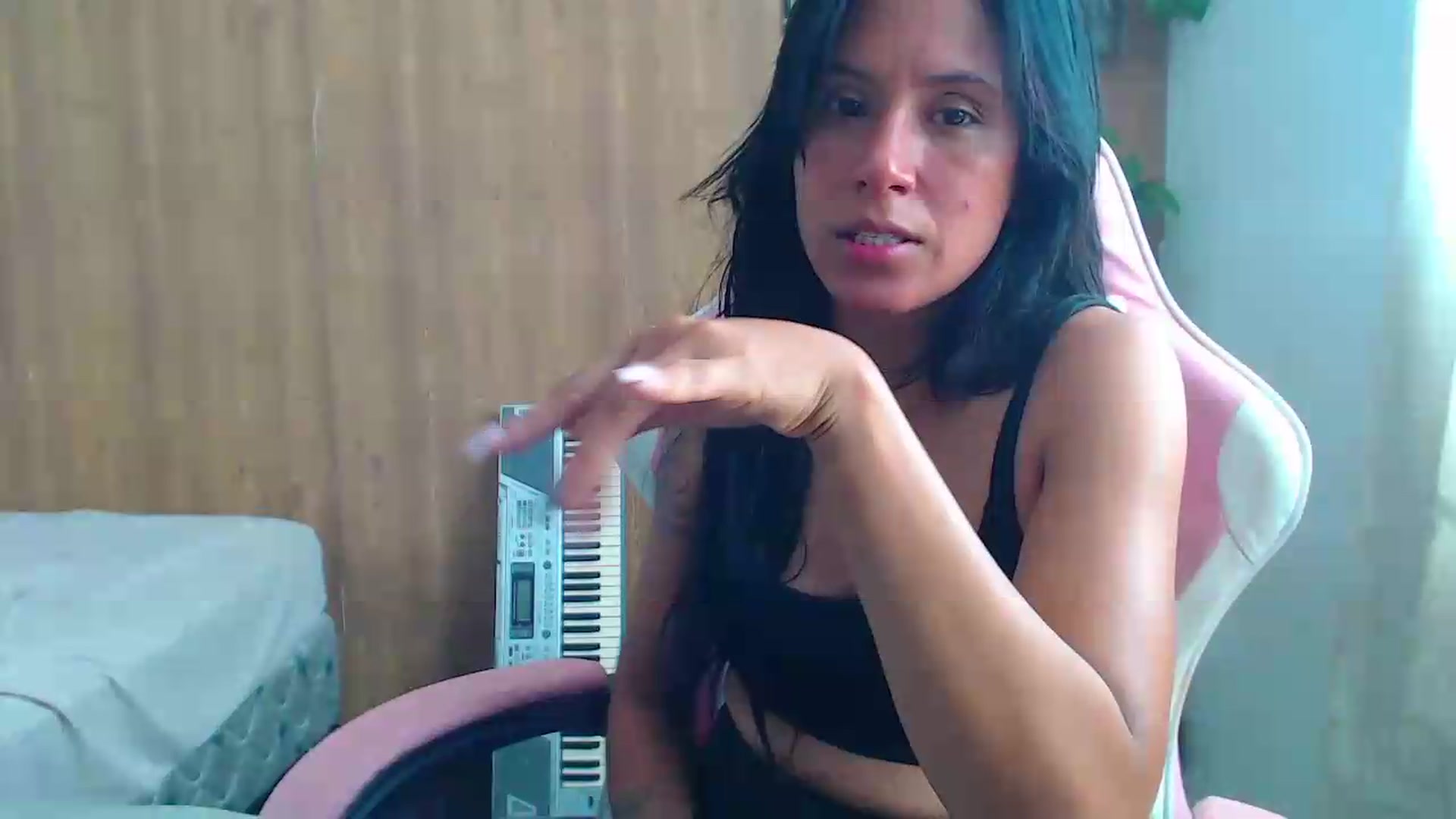 Gallery image thumbnail from soniaMars's myfreecams stream on, 09/03/2026, 14:39 image 15 of 20