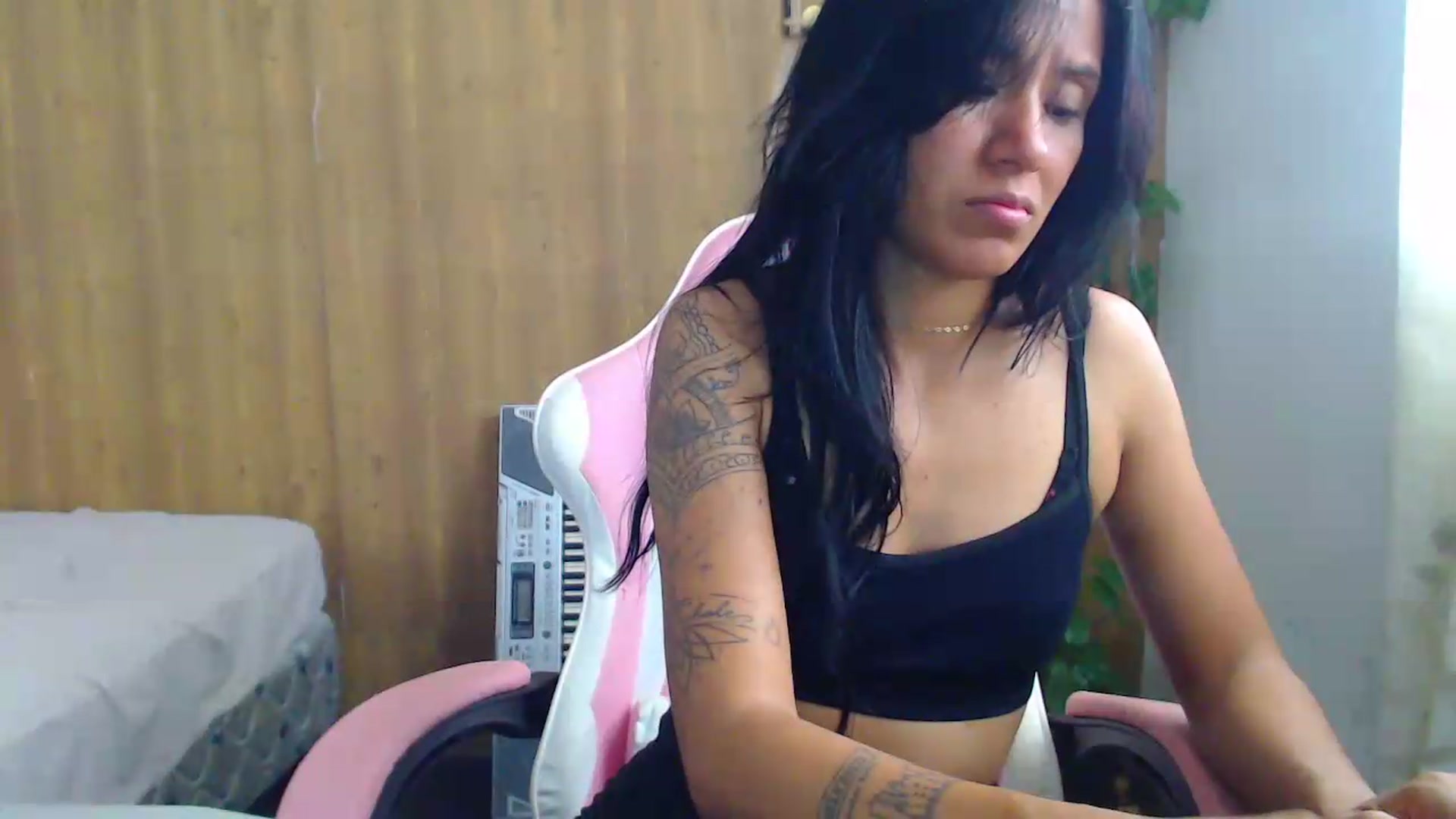 Gallery image thumbnail from soniaMars's myfreecams stream on, 09/03/2026, 15:35 image 10 of 20