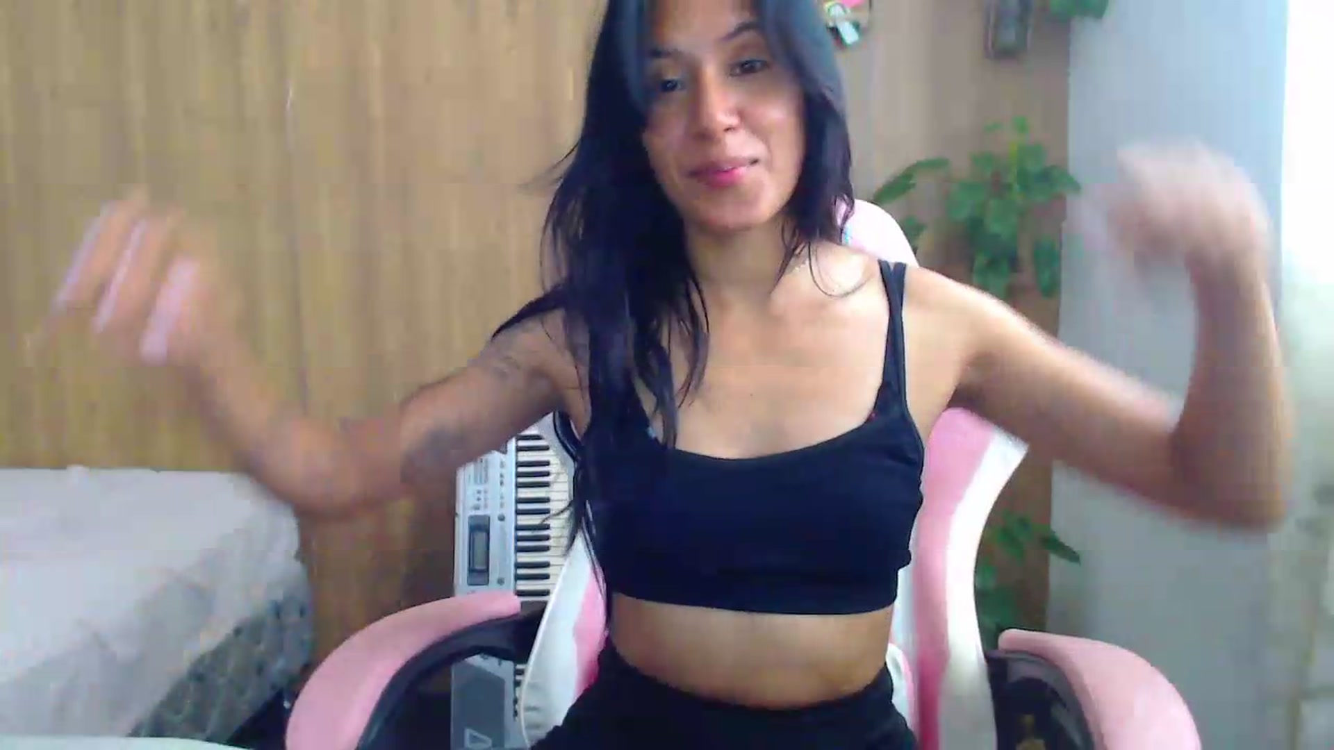 Gallery image thumbnail from soniaMars's myfreecams stream on, 09/03/2026, 15:35 image 5 of 20