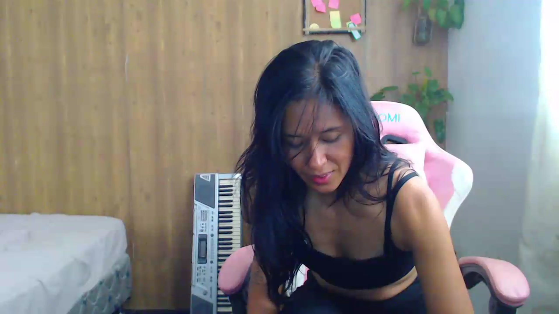 Gallery image thumbnail from soniaMars's myfreecams stream on, 09/03/2026, 15:35 image 20 of 20