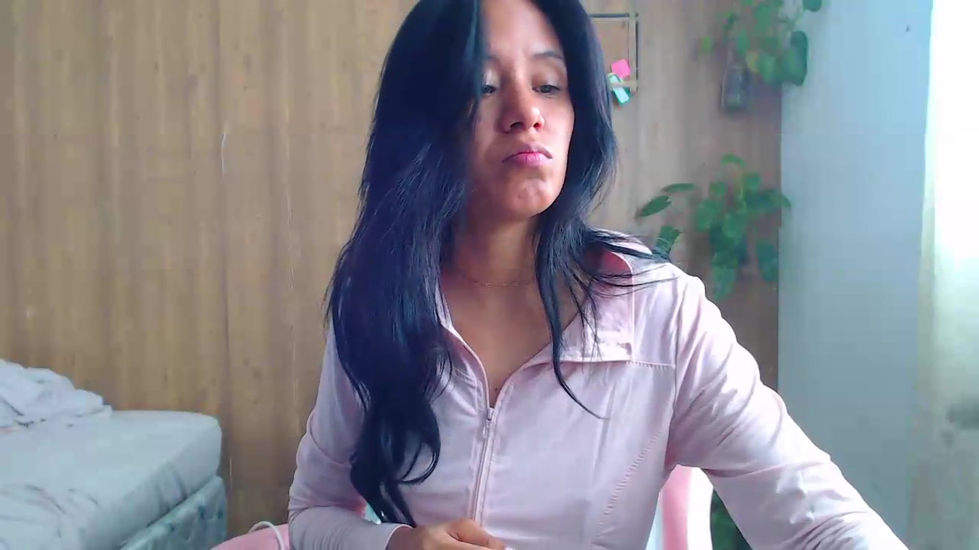 Gallery image thumbnail from soniaMars's myfreecams stream on, 09/05/2026, 14:41 image 7 of 20