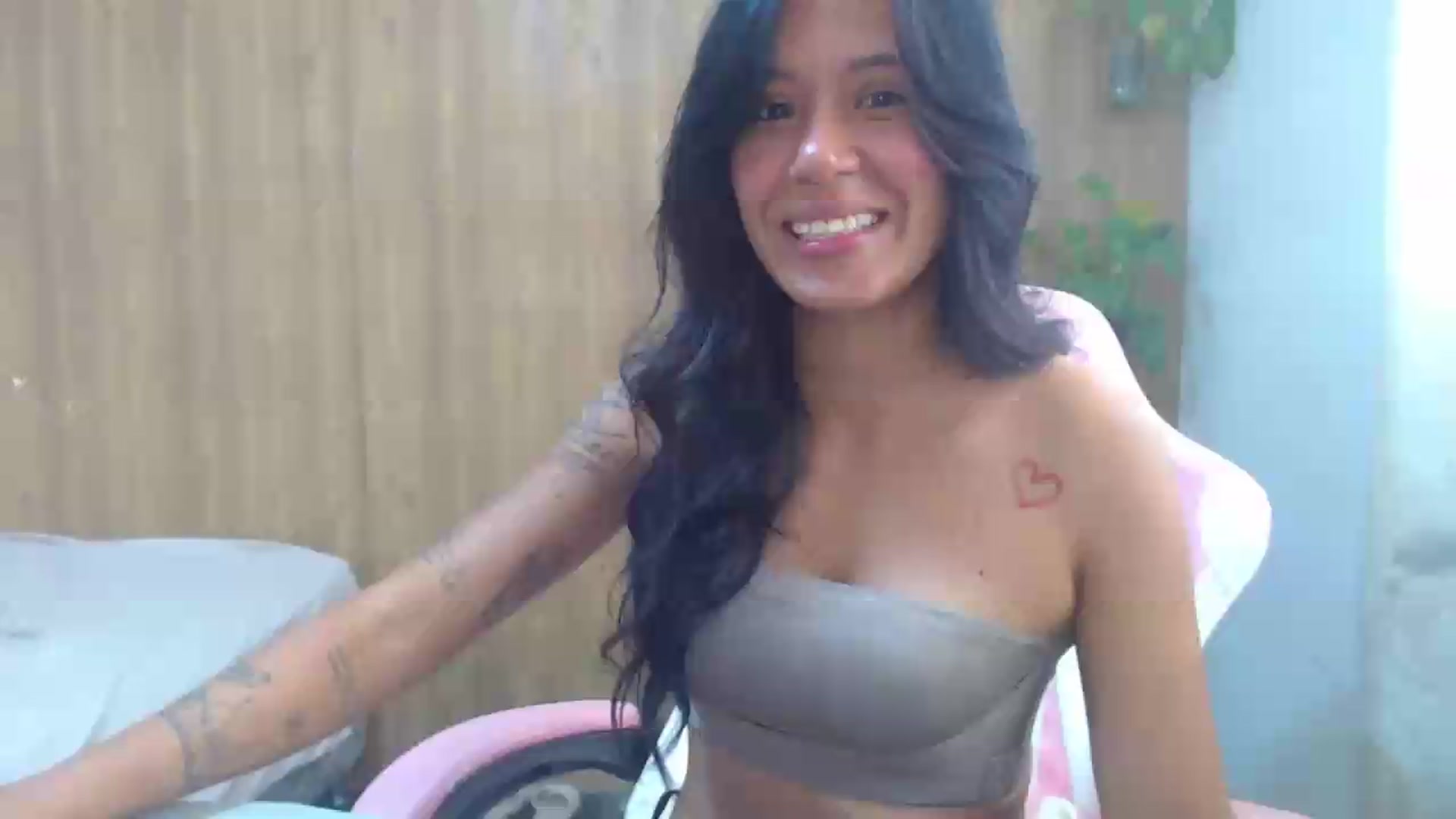 Gallery image thumbnail from soniaMars's myfreecams stream on, 09/09/2026, 17:13 image 2 of 20