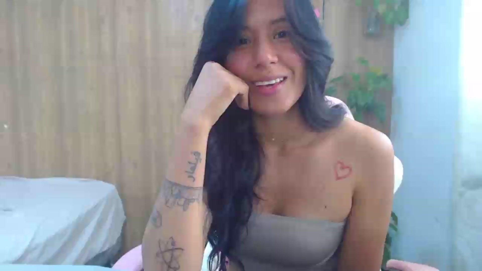 Gallery image thumbnail from soniaMars's myfreecams stream on, 09/09/2026, 17:13 image 1 of 20