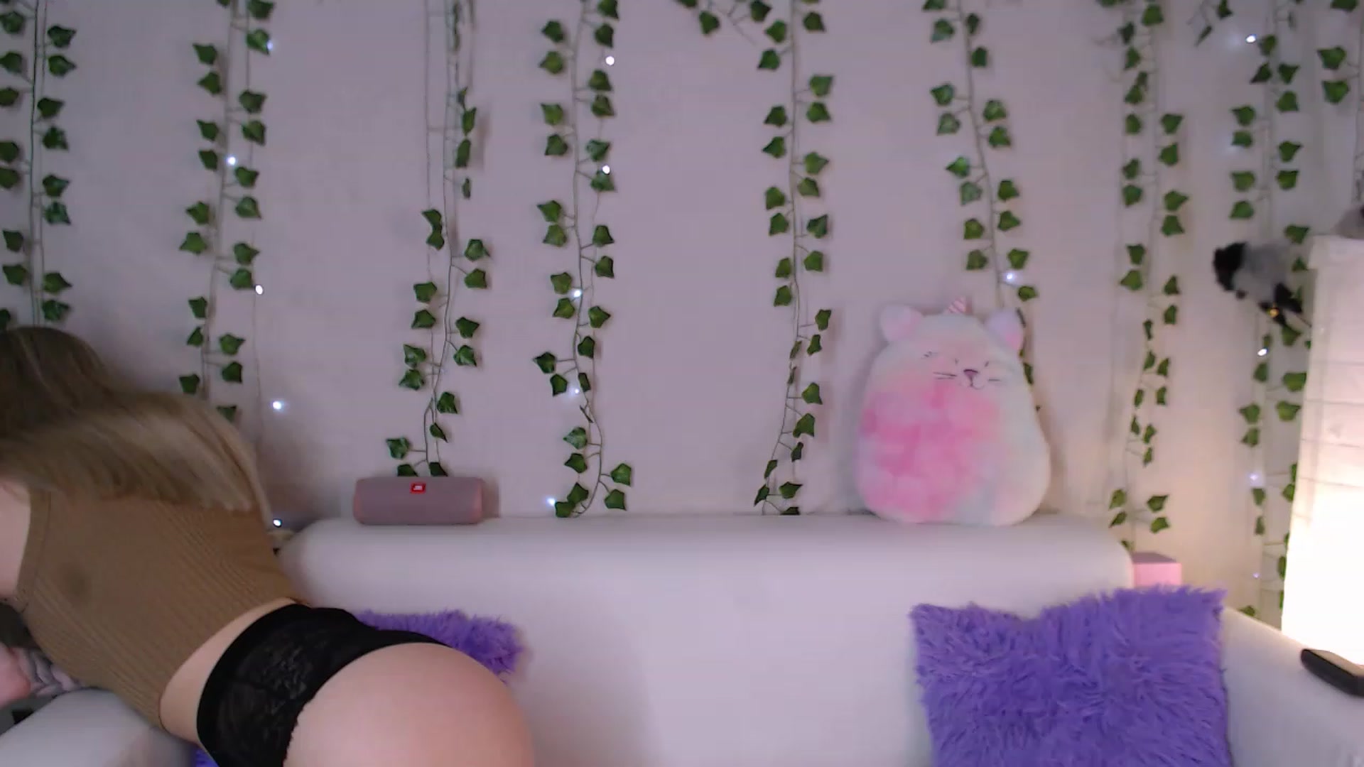 Gallery image thumbnail from sonia_moon's myfreecams stream on, 01/23/2023, 02:05 image 8 of 20