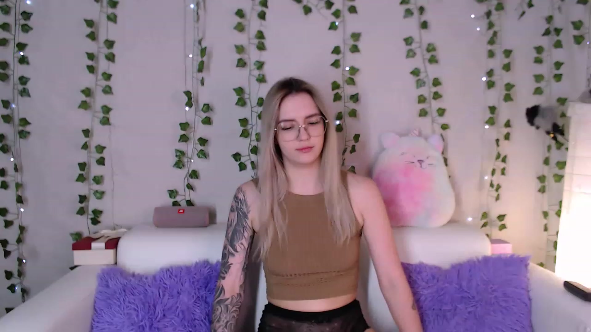Gallery image thumbnail from sonia_moon's myfreecams stream on, 01/23/2023, 02:05 image 7 of 20