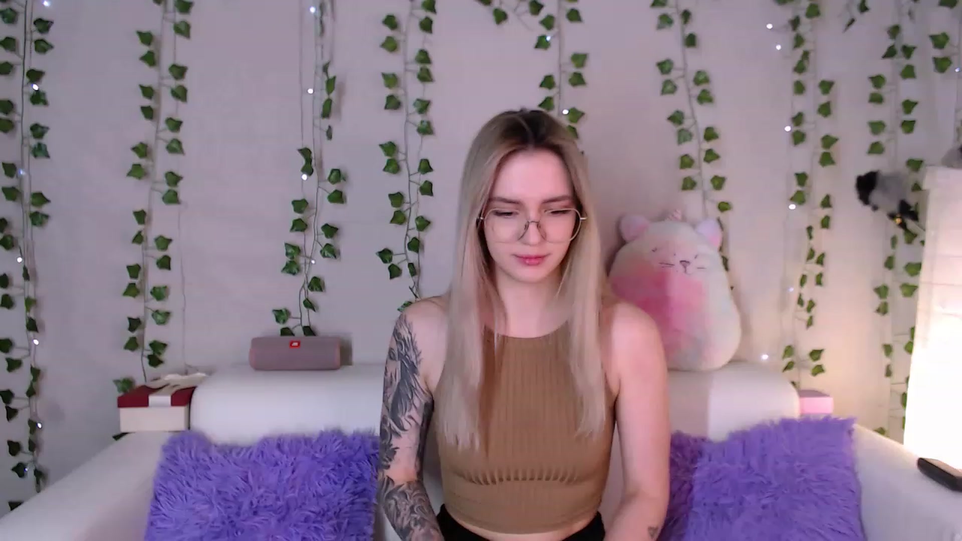 Gallery image thumbnail from sonia_moon's myfreecams stream on, 01/23/2023, 02:05 image 14 of 20