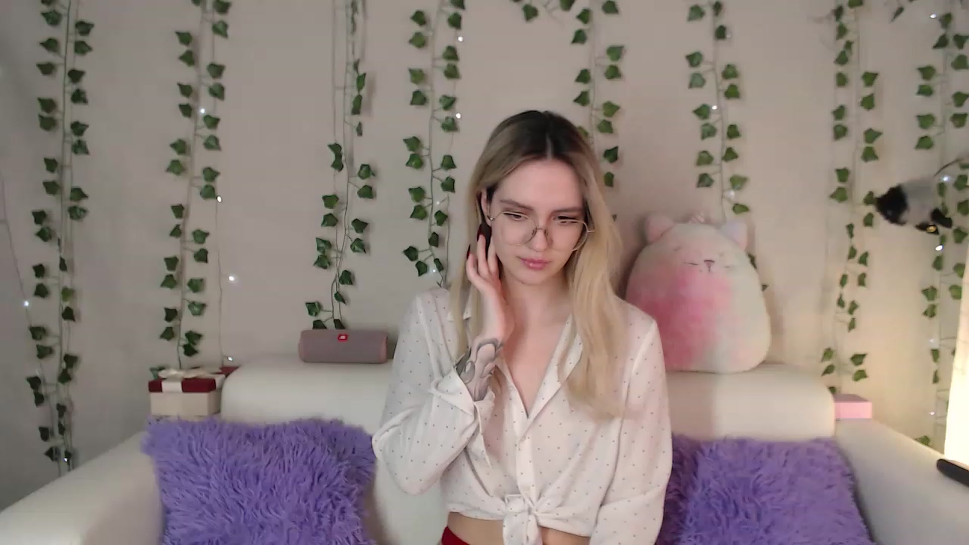 Gallery image thumbnail from sonia_moon's myfreecams stream on, 02/13/2023, 06:21 image 11 of 20