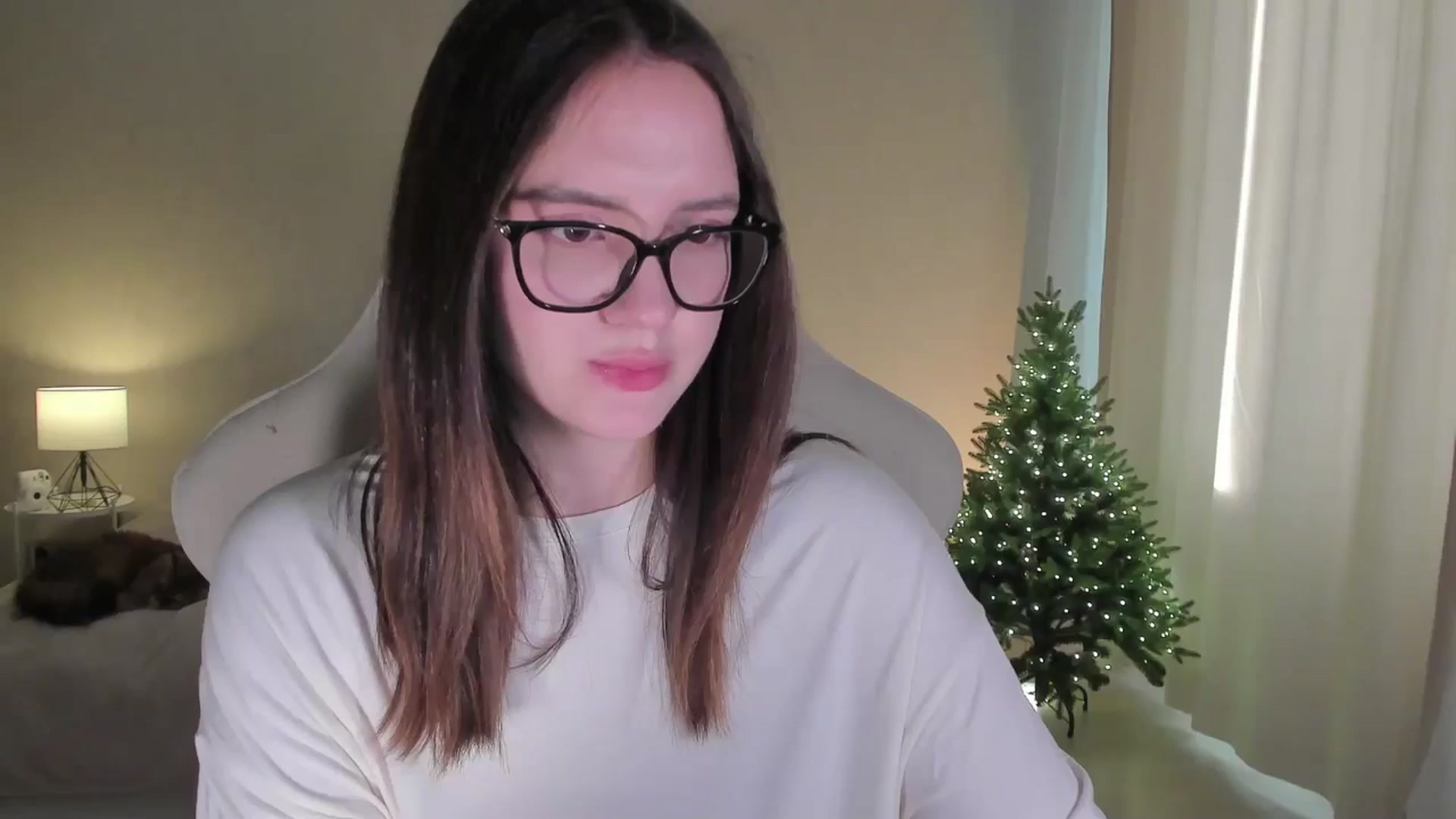 Gallery image thumbnail from sonia_moon's myfreecams stream on, 12/25/2024, 05:02 image 18 of 20