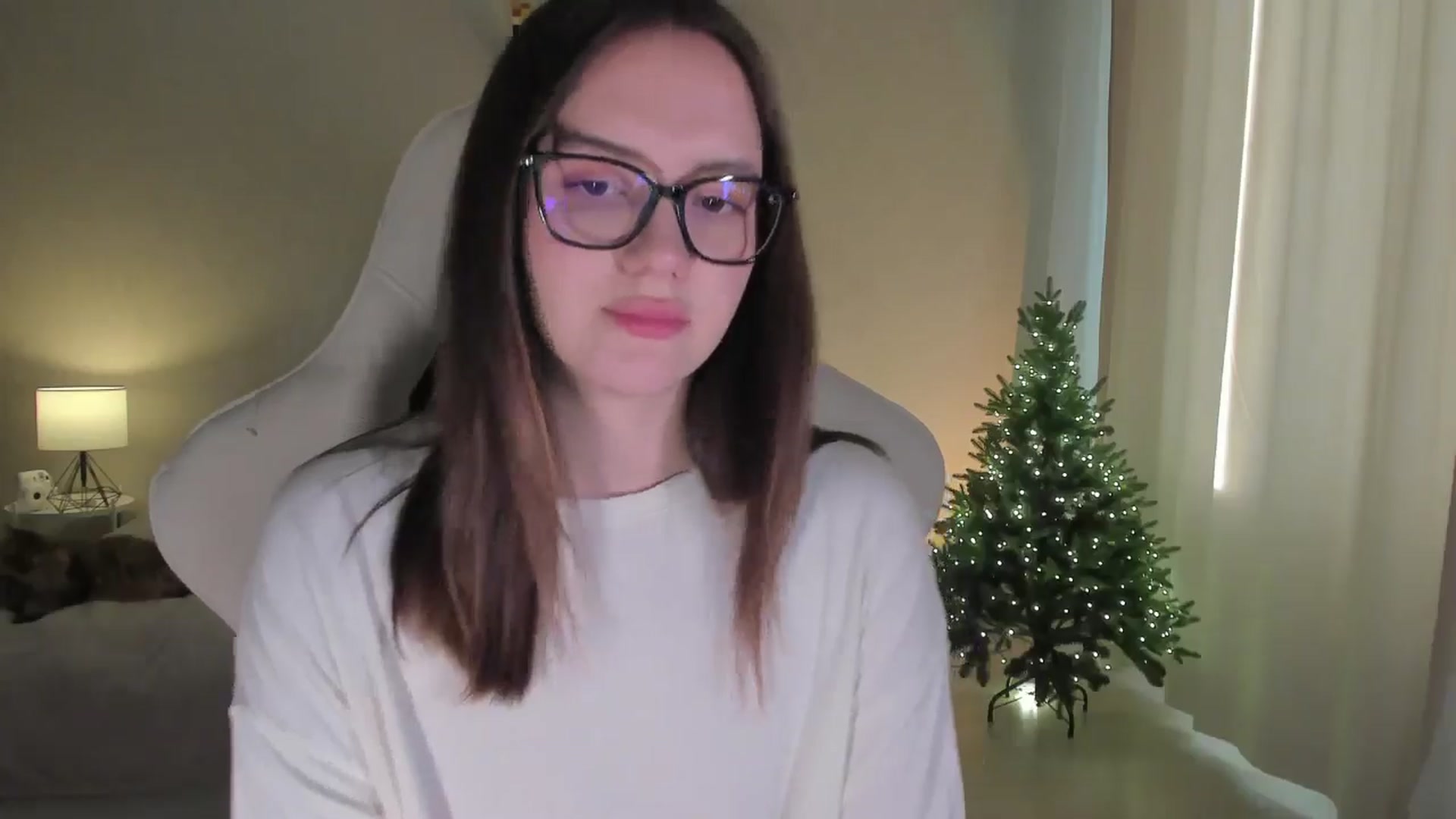 Gallery image thumbnail from sonia_moon's myfreecams stream on, 12/25/2024, 05:02 image 10 of 20
