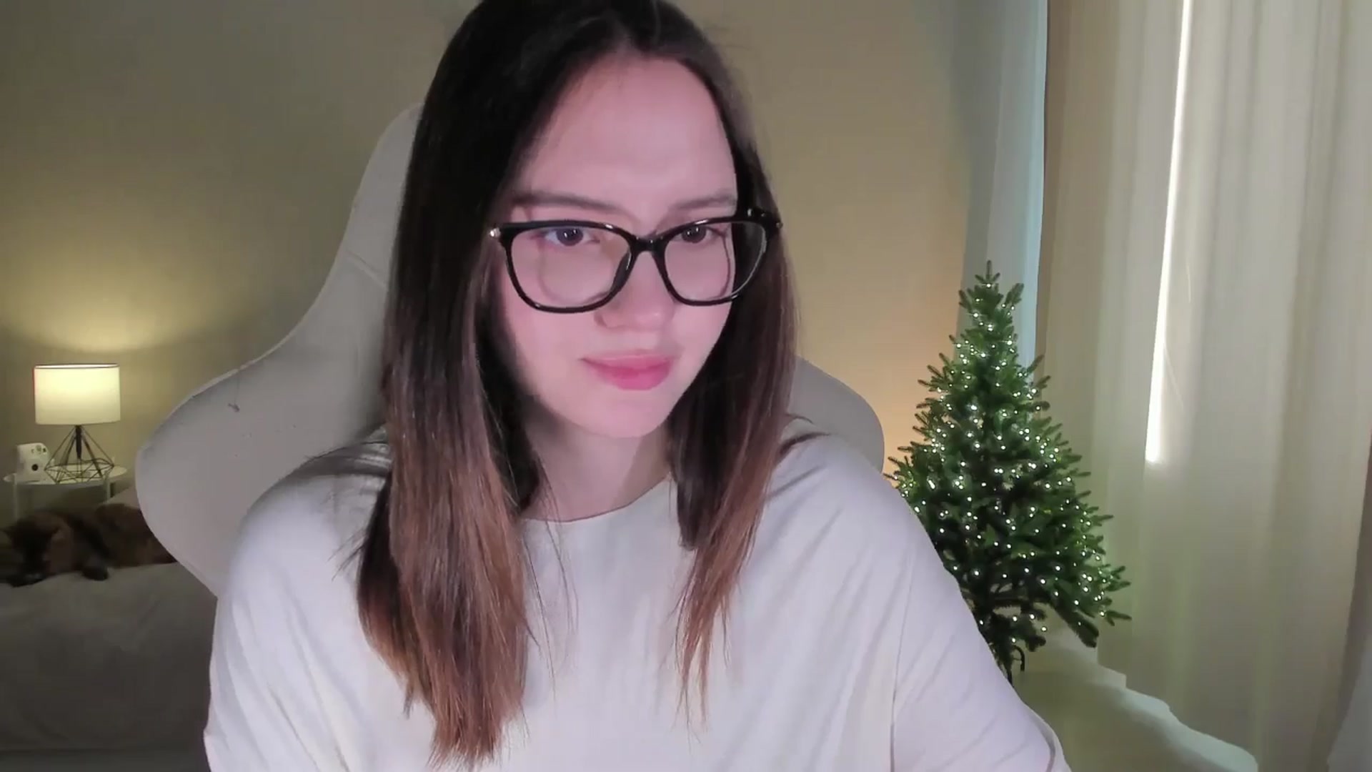 Gallery image thumbnail from sonia_moon's myfreecams stream on, 12/25/2024, 05:02 image 13 of 20