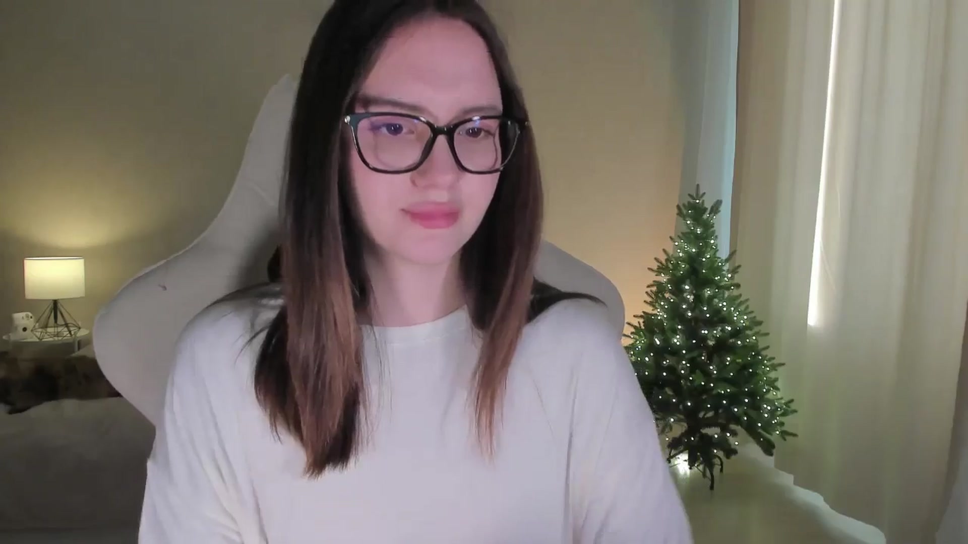 Gallery image thumbnail from sonia_moon's myfreecams stream on, 12/25/2024, 05:02 image 11 of 20