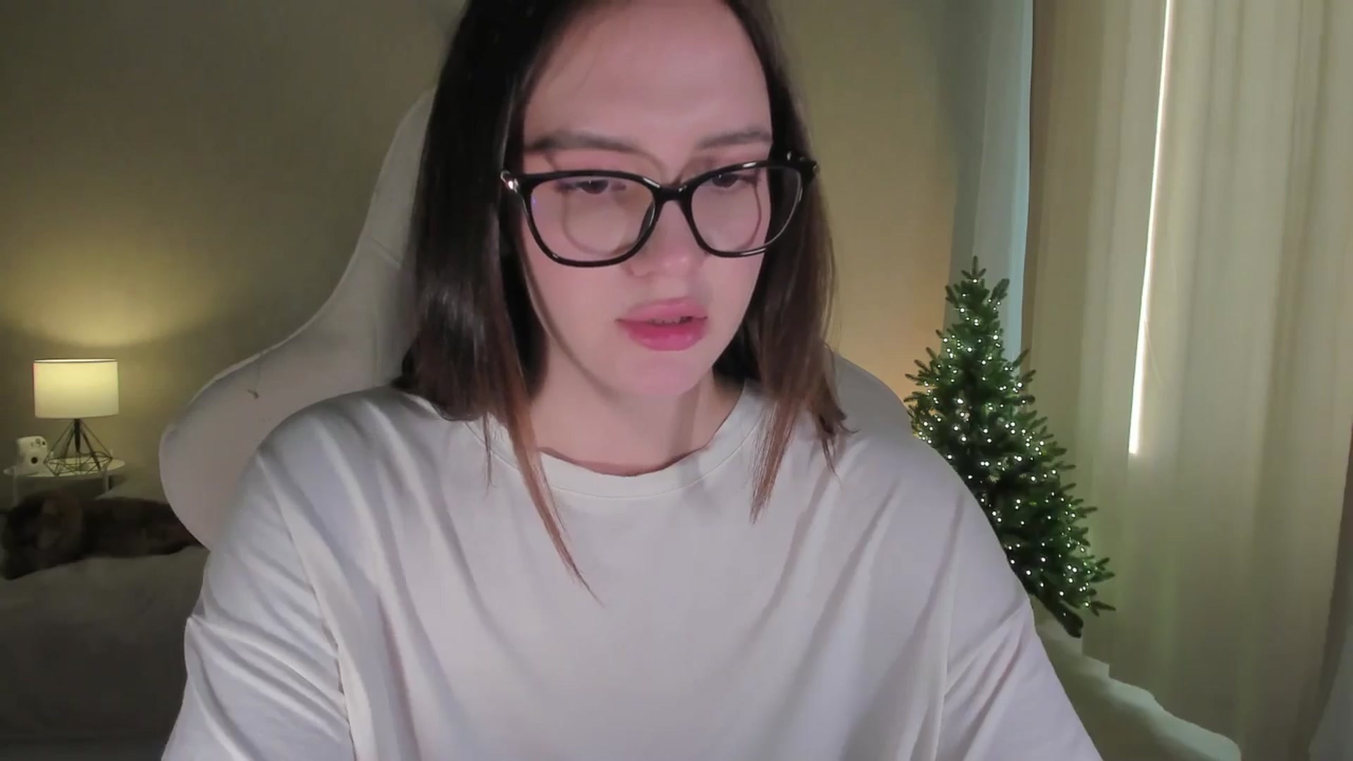 Gallery image thumbnail from sonia_moon's myfreecams stream on, 12/25/2024, 05:02 image 8 of 20