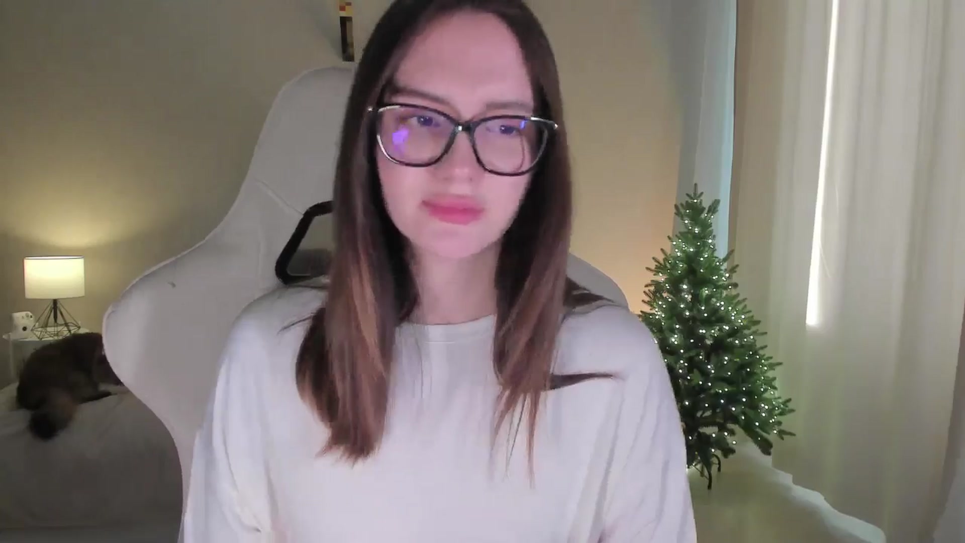 Gallery image thumbnail from sonia_moon's myfreecams stream on, 12/25/2024, 05:02 image 14 of 20