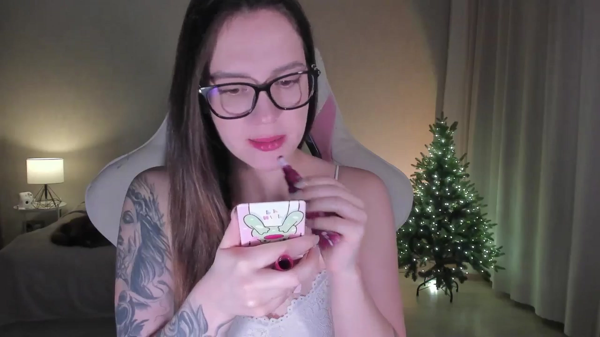 Gallery image thumbnail from sonia_moon's myfreecams stream on, 12/26/2024, 01:52 image 8 of 20