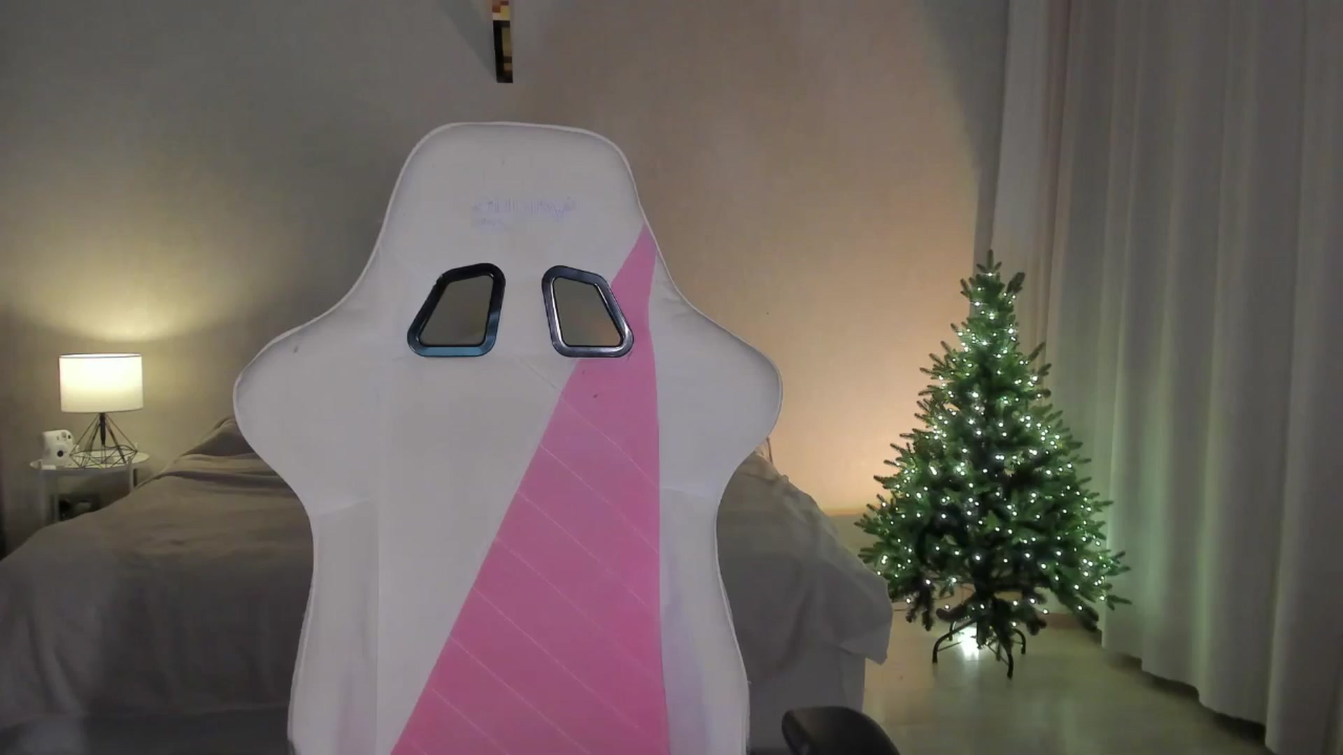 Gallery image thumbnail from sonia_moon's myfreecams stream on, 12/26/2024, 01:52 image 20 of 20