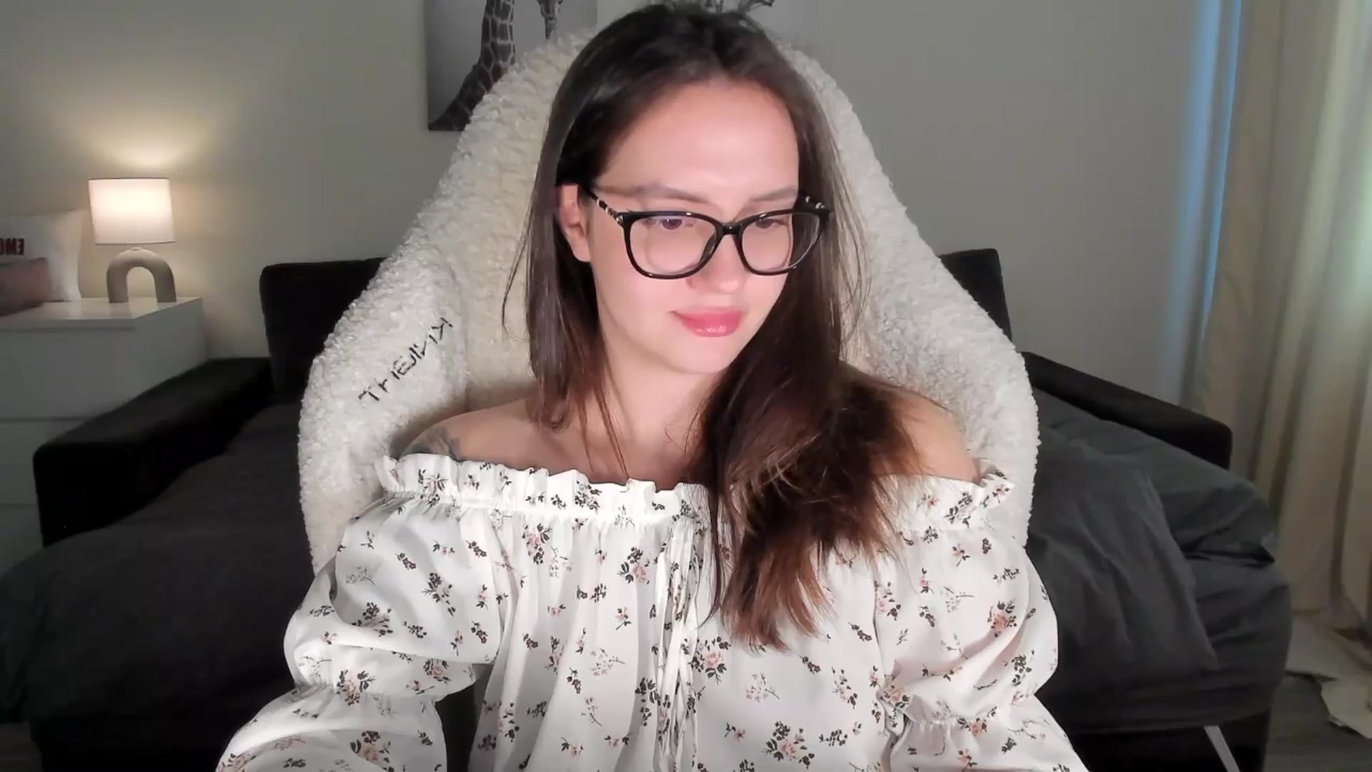 Gallery image thumbnail from sonia_moon's myfreecams stream on, 03/12/2025, 07:16 image 3 of 20