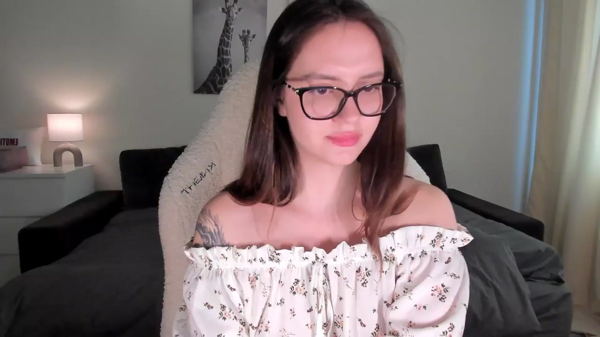 Gallery image thumbnail from sonia_moon's myfreecams stream on, 03/12/2025, 07:55 image 20 of 20