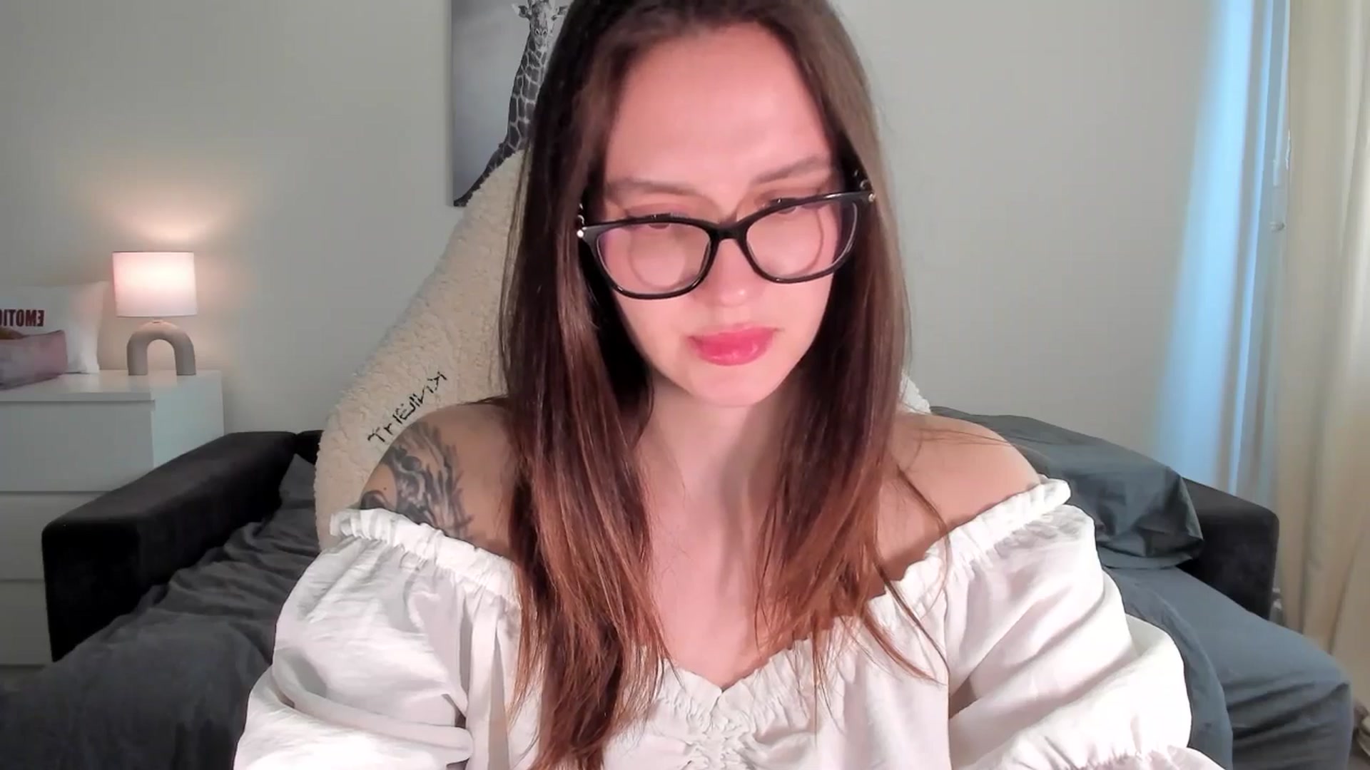 Gallery image thumbnail from sonia_moon's myfreecams stream on, 03/17/2025, 06:34 image 9 of 20