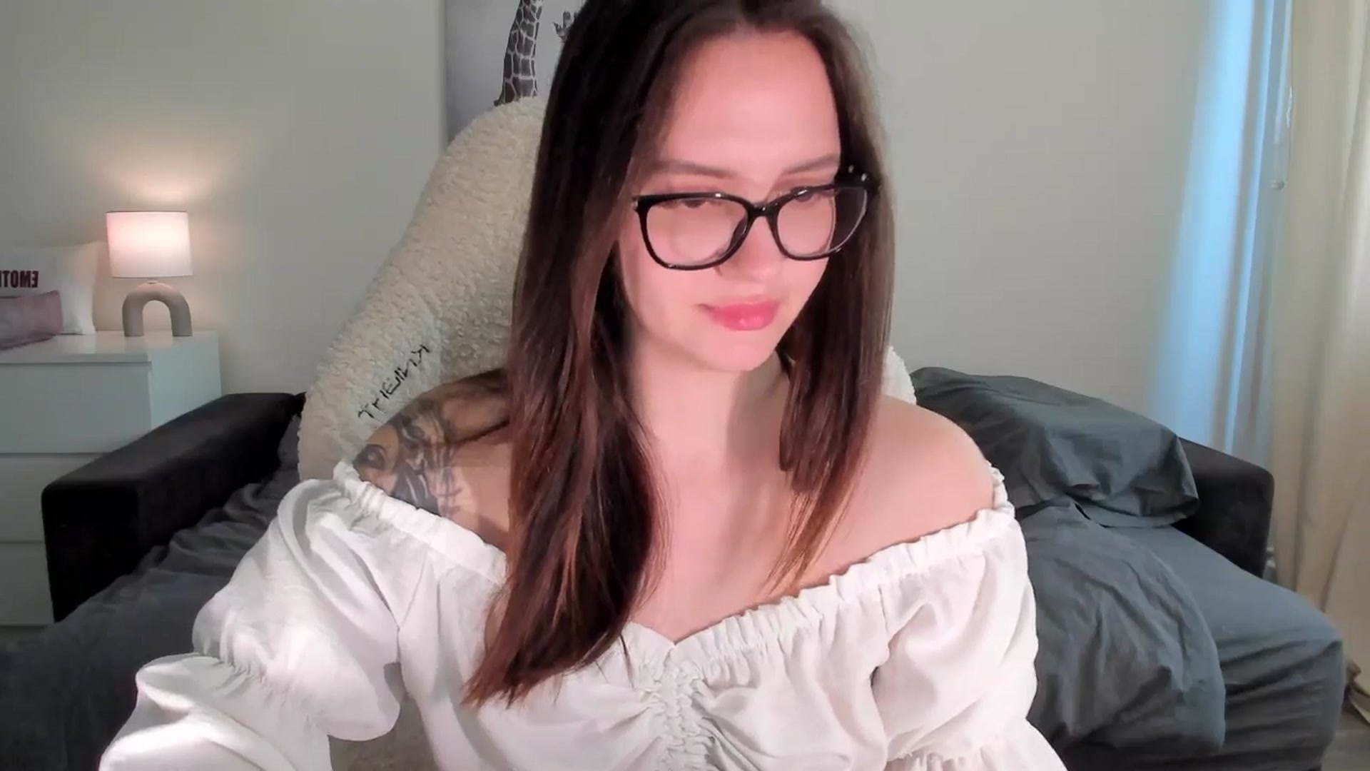 Gallery image thumbnail from sonia_moon's myfreecams stream on, 03/17/2025, 06:34 image 4 of 20