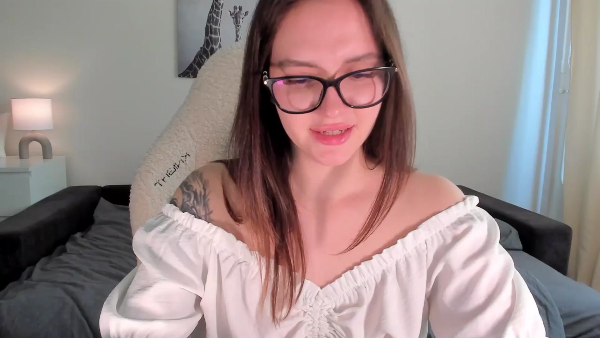 Gallery image thumbnail from sonia_moon's myfreecams stream on, 03/17/2025, 07:55 image 10 of 20