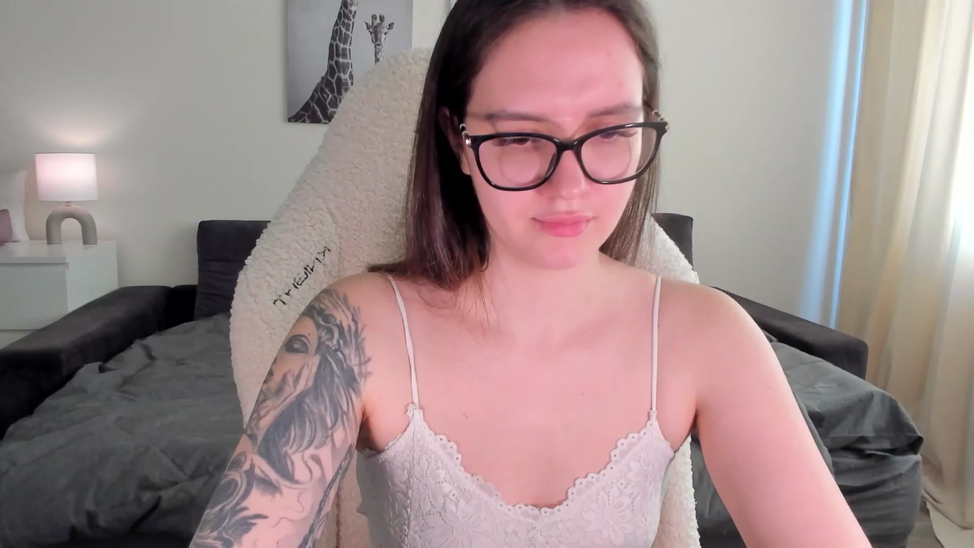 Gallery image thumbnail from sonia_moon's myfreecams stream on, 03/18/2025, 07:29 image 7 of 20
