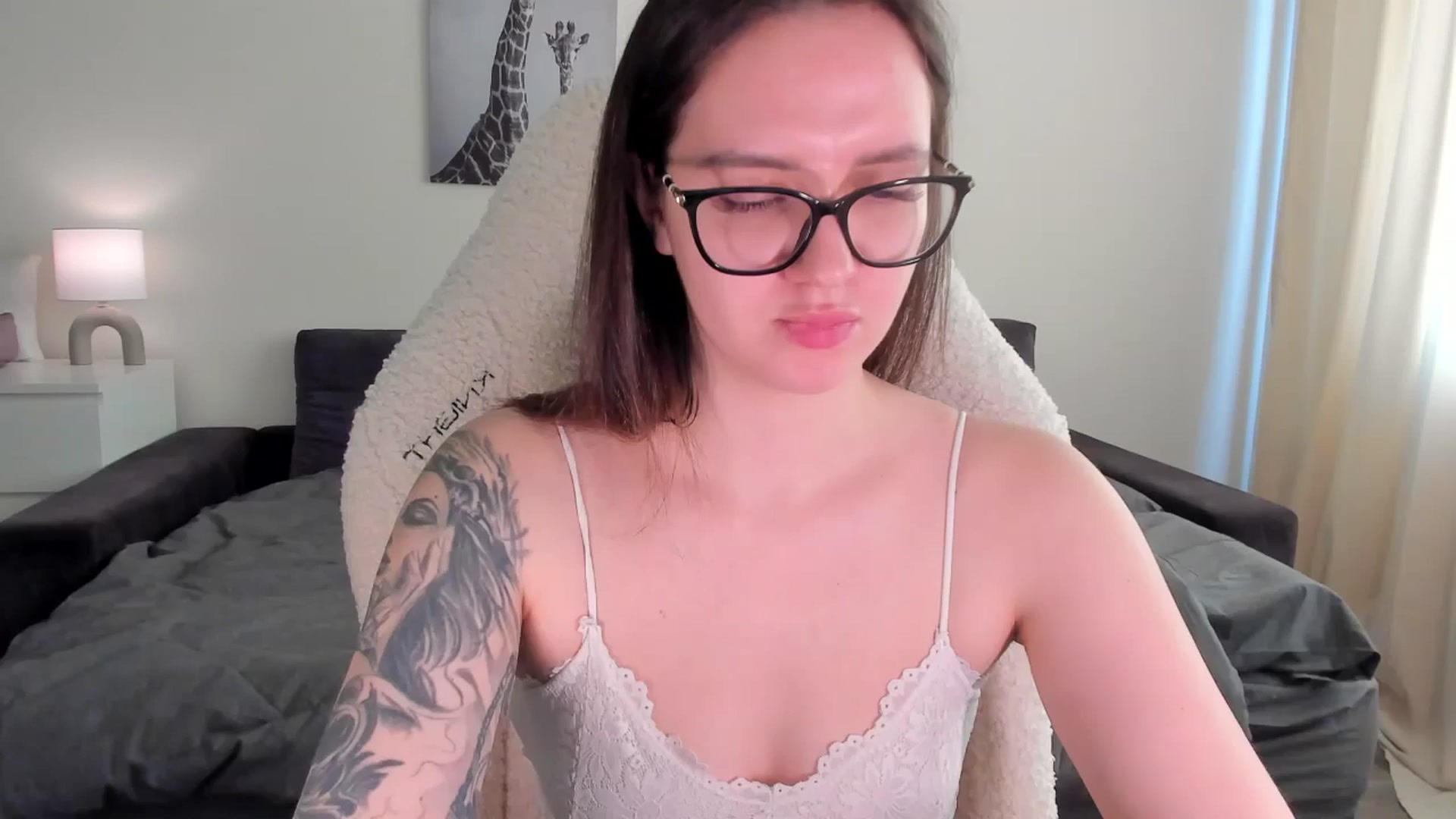Gallery image thumbnail from sonia_moon's myfreecams stream on, 03/18/2025, 07:29 image 10 of 20