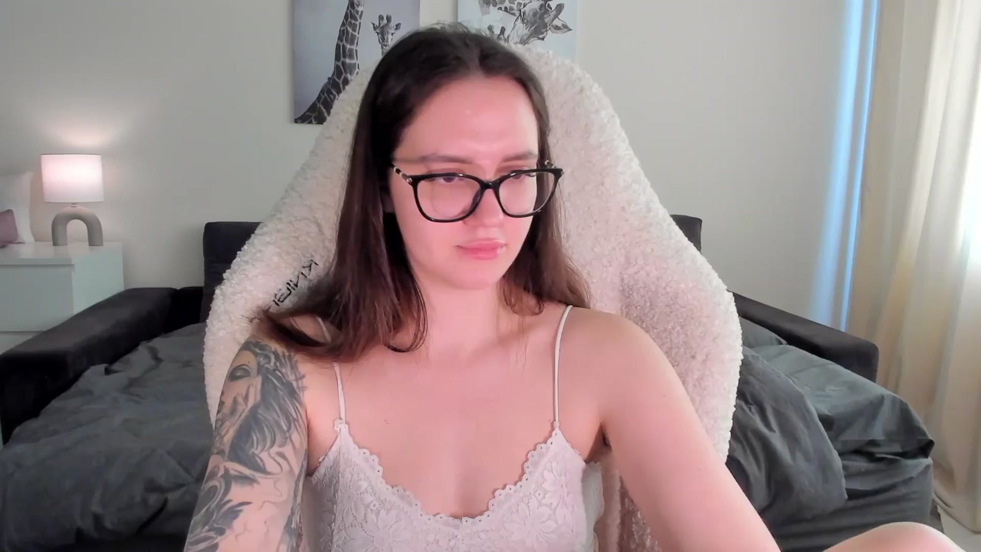 Gallery image thumbnail from sonia_moon's myfreecams stream on, 03/18/2025, 07:44 image 7 of 20