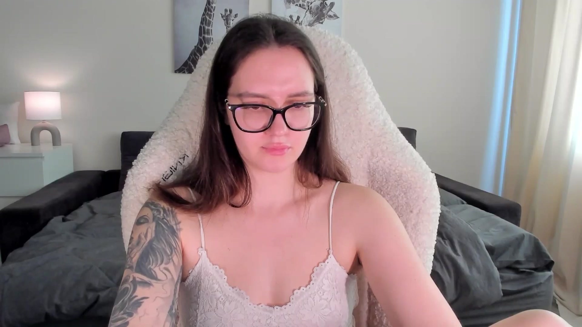 Gallery image thumbnail from sonia_moon's myfreecams stream on, 03/18/2025, 07:44 image 8 of 20